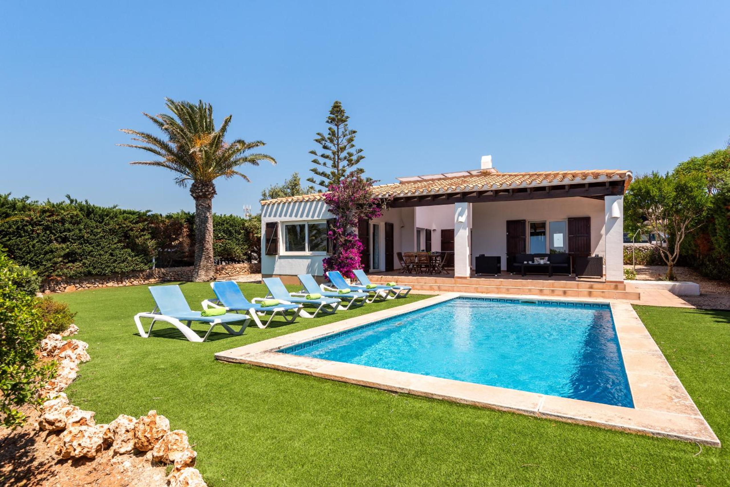 Villa photo 3