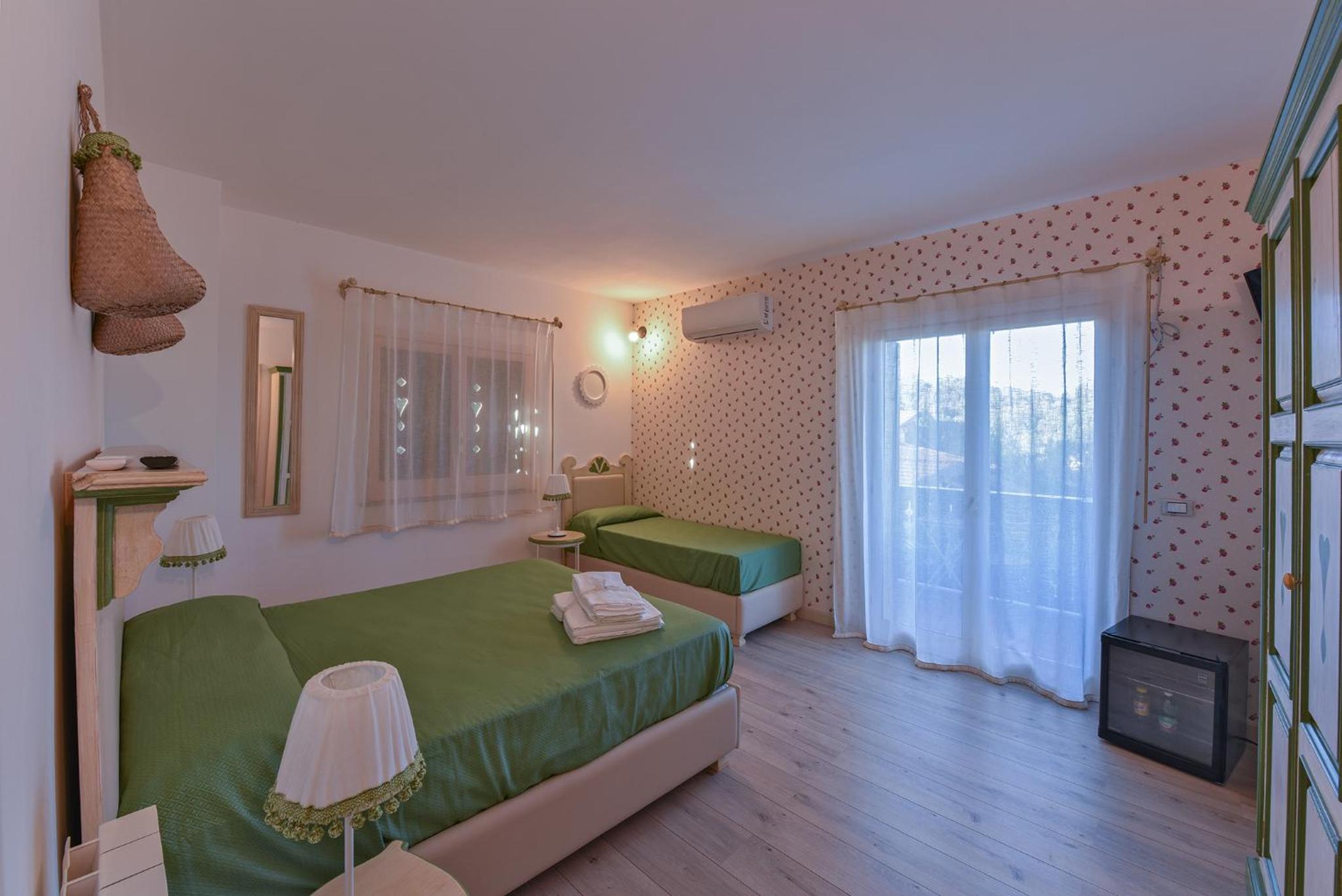 Triple Room with Private Bathroom
