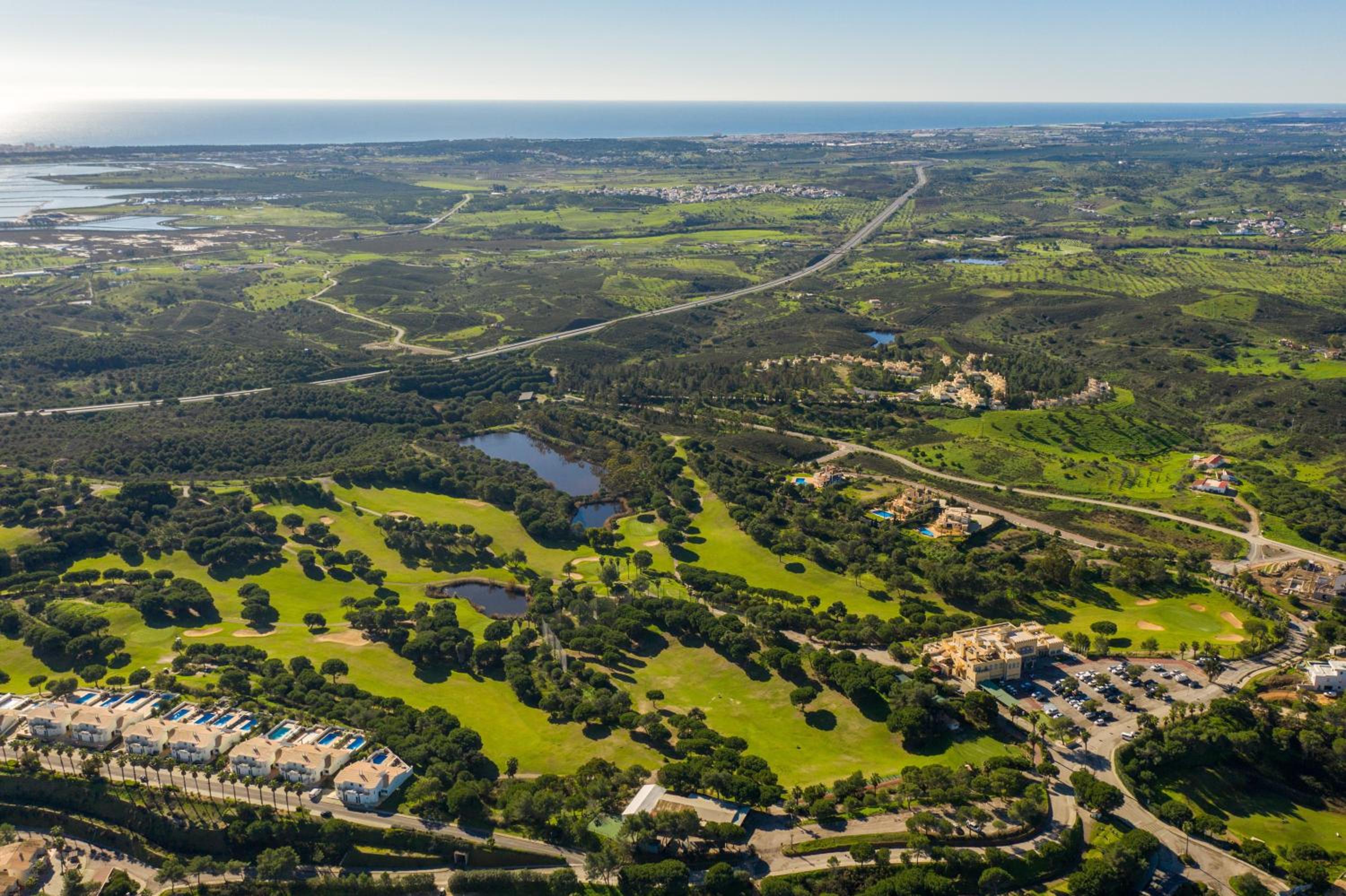 Two-Bedroom Villa with Golf Package photo 3