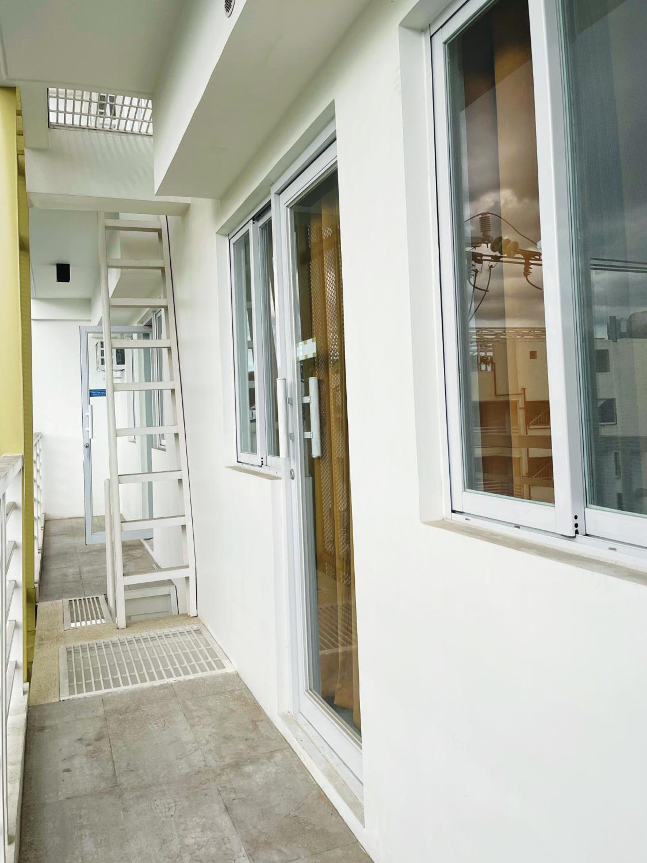 Suite with Balcony - Photo 6