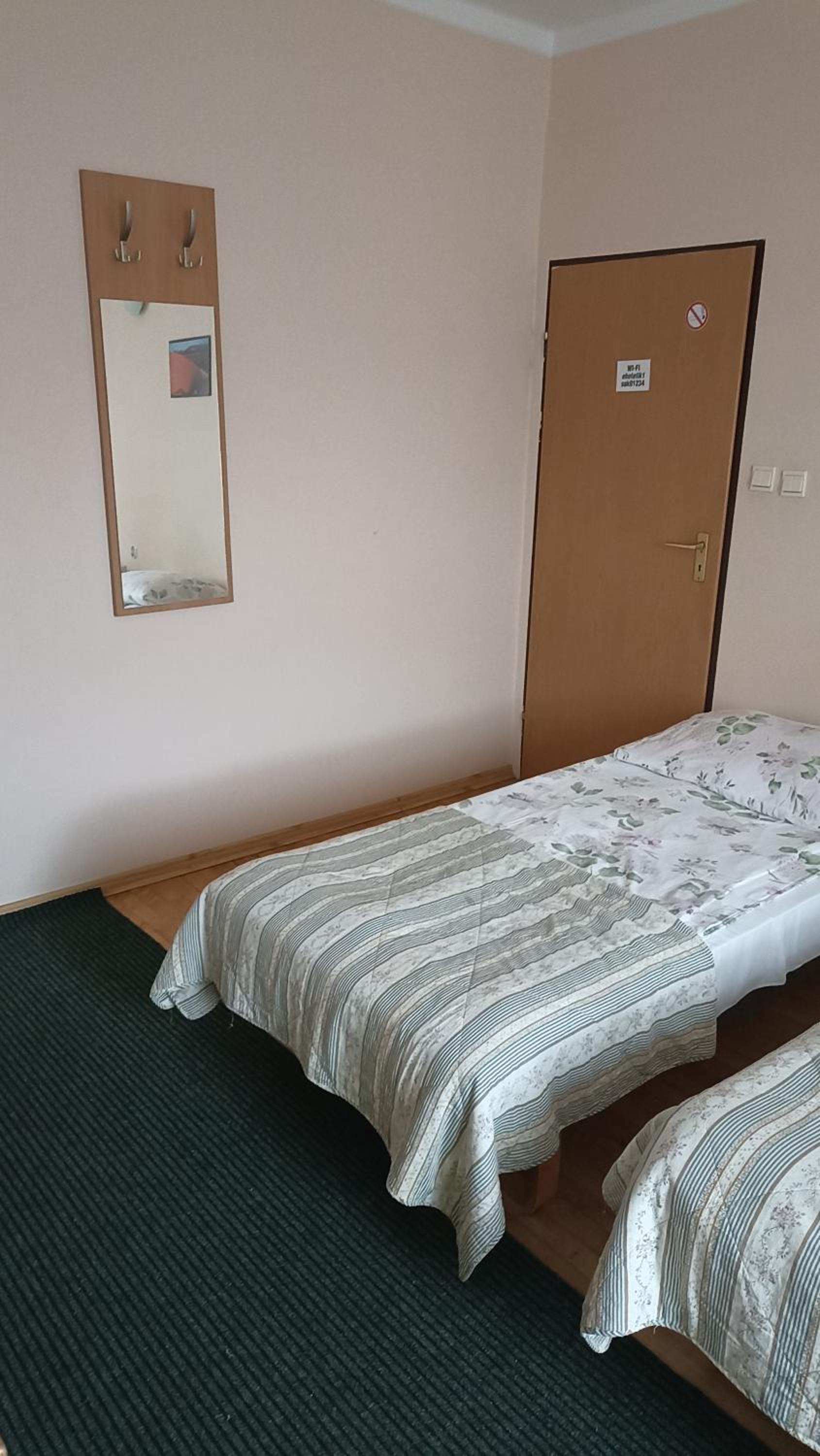 Male Dormitory Room photo 3