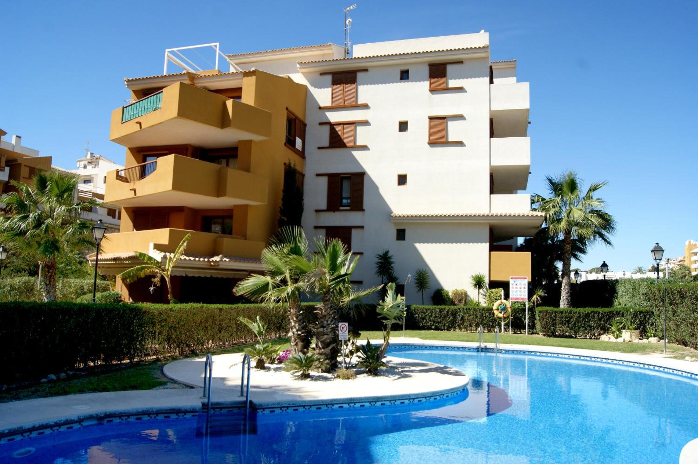 Apartment with Pool View  photo 2