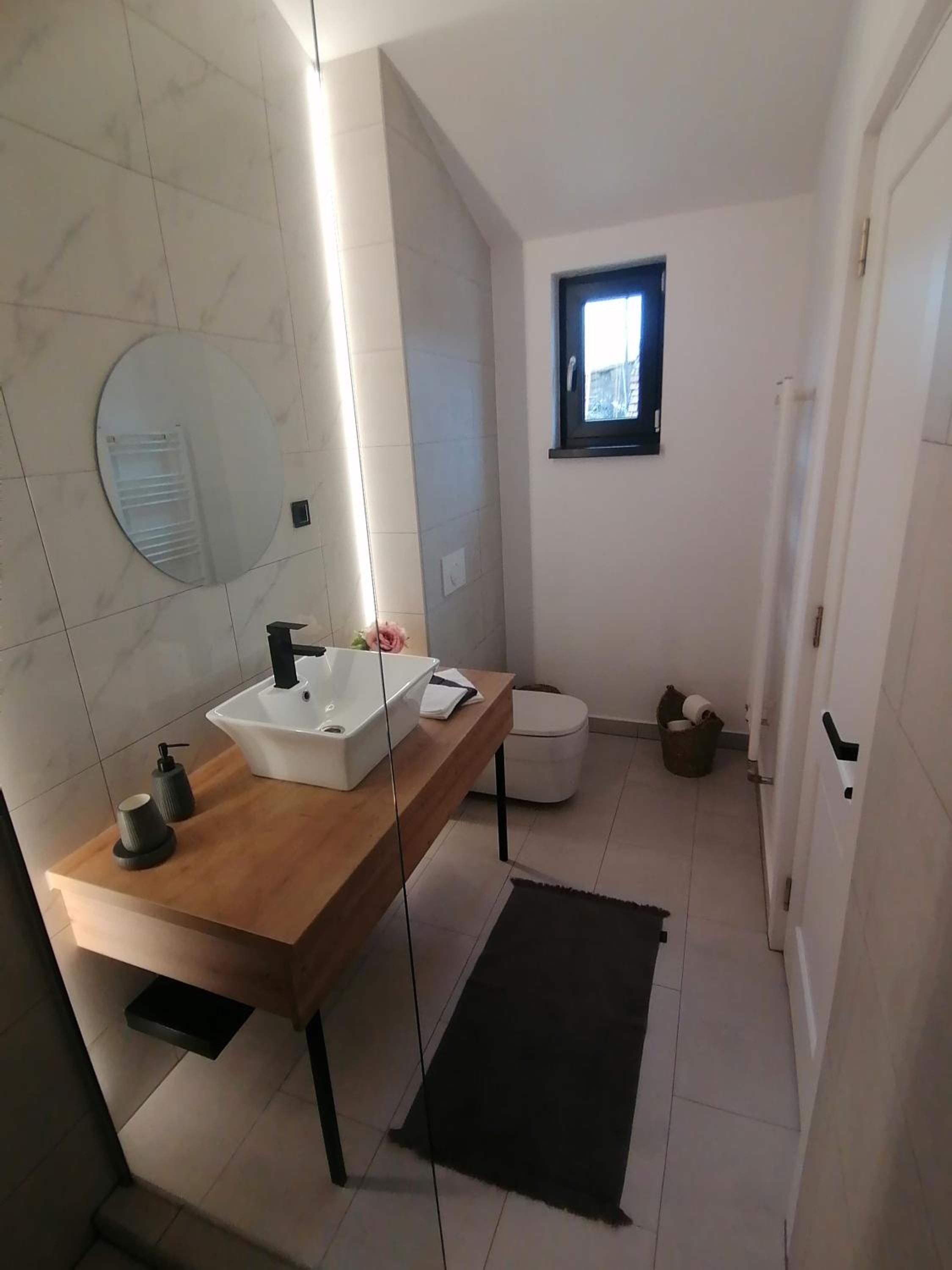 Deluxe Room - Photo 7