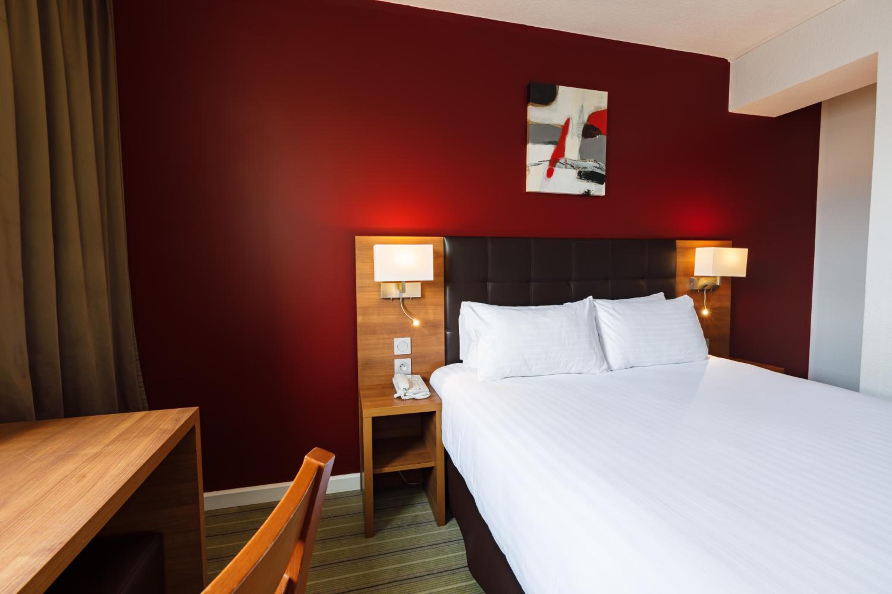 Executive Queen Room - Top Floor