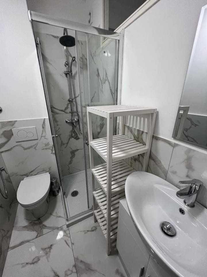 Double Room with Private Bathroom photo 3