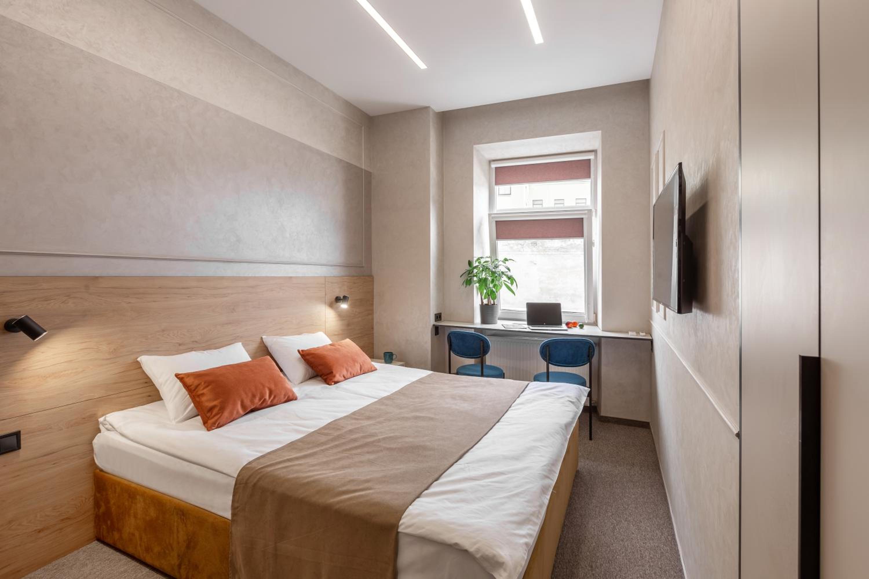 Studio Apartment photo 1