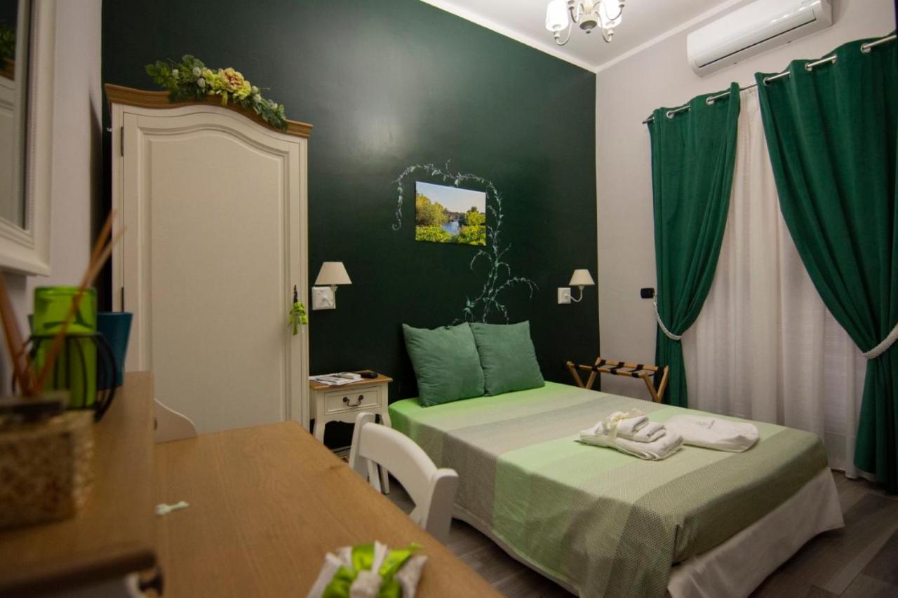 Double Room with Private Bathroom photo 1