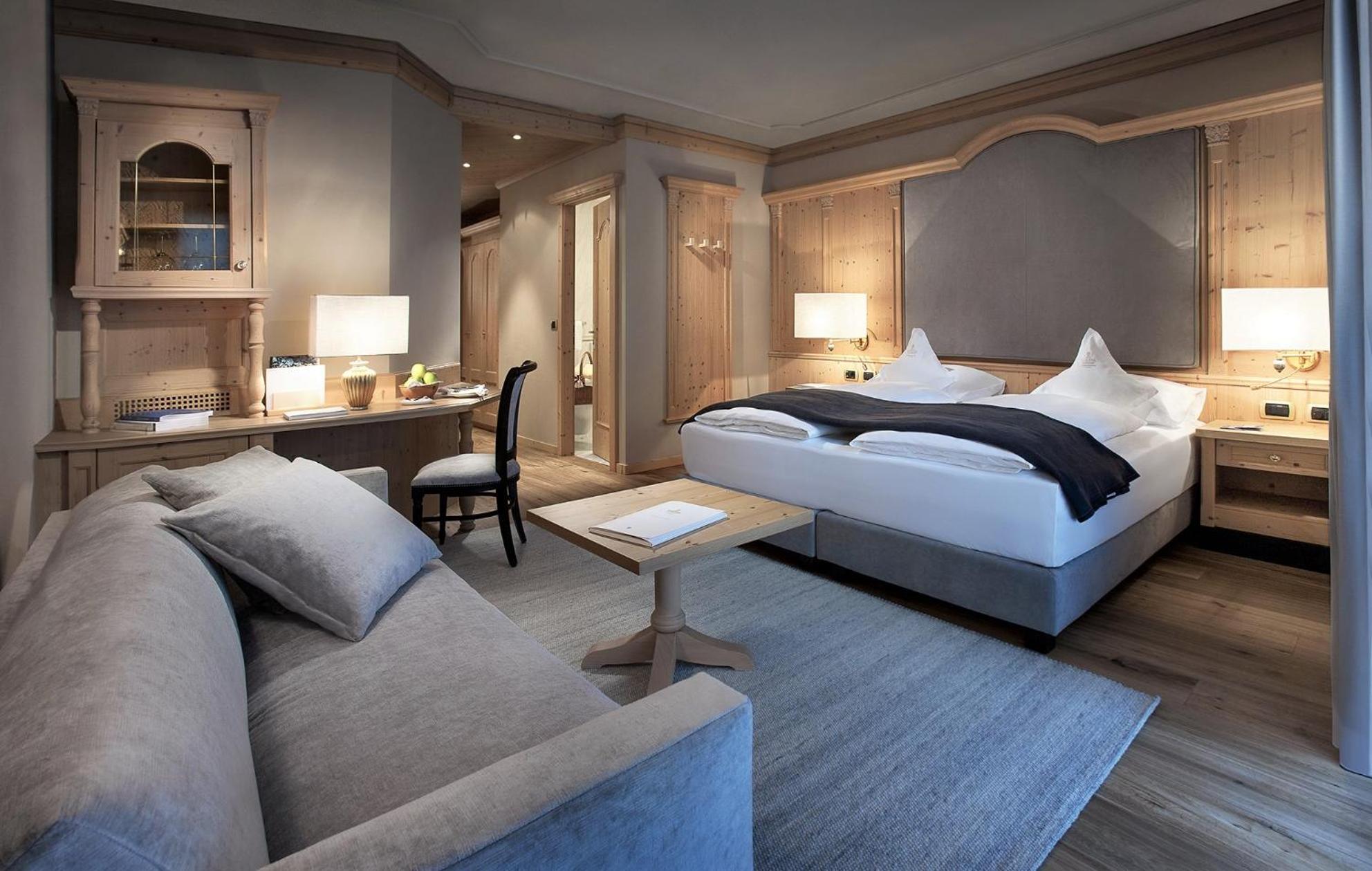 Superior Double or Twin Room - Photo 9