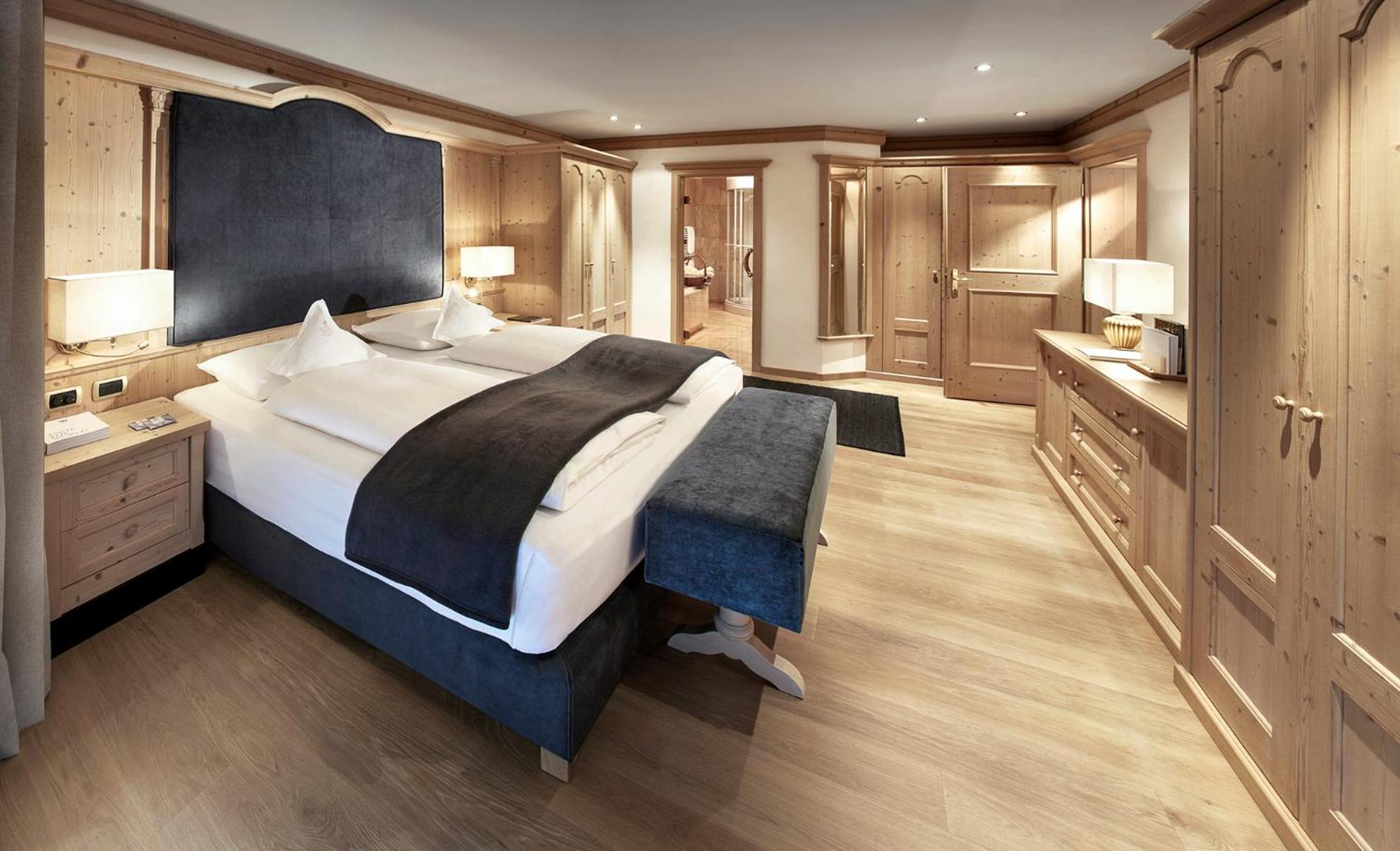 Deluxe Suite - Photo 1