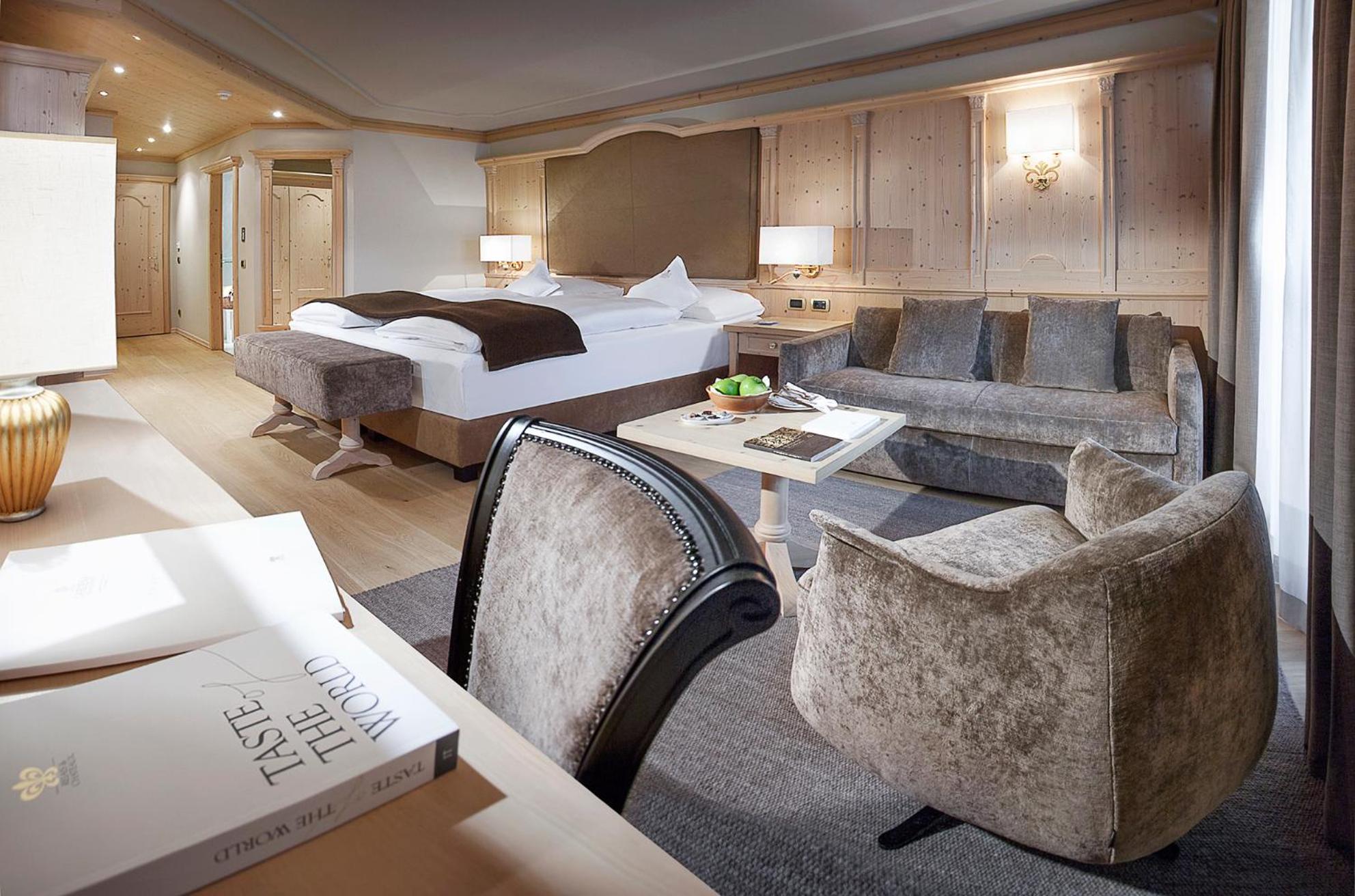 Superior Double or Twin Room - Photo 8