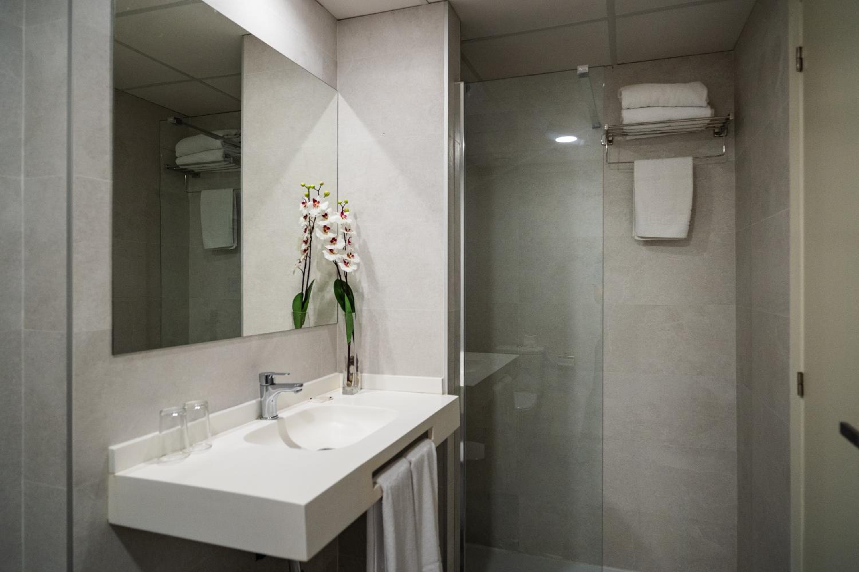 Double or Twin Room (1 Adult) - Photo 7