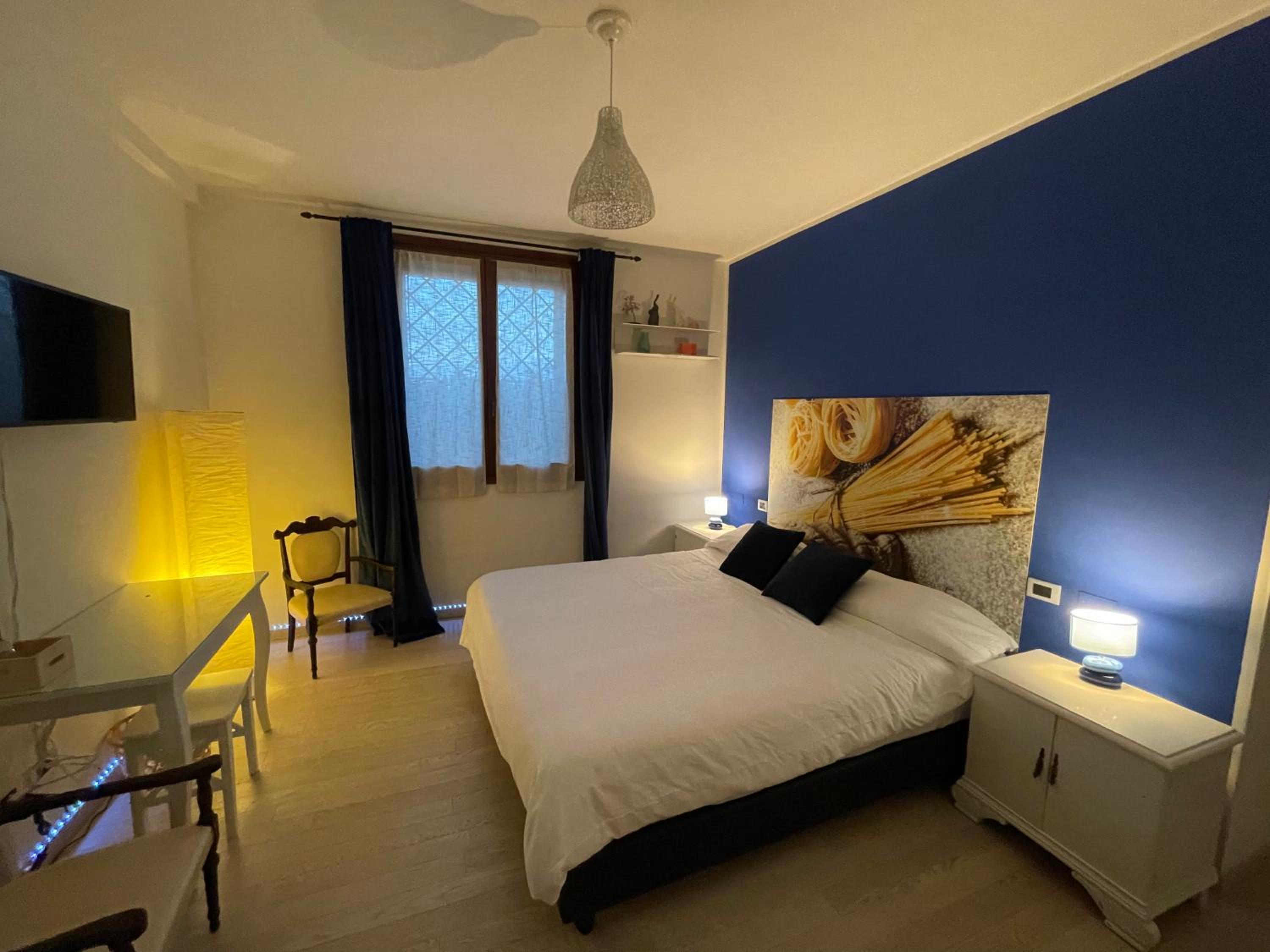 One-Bedroom House photo 1