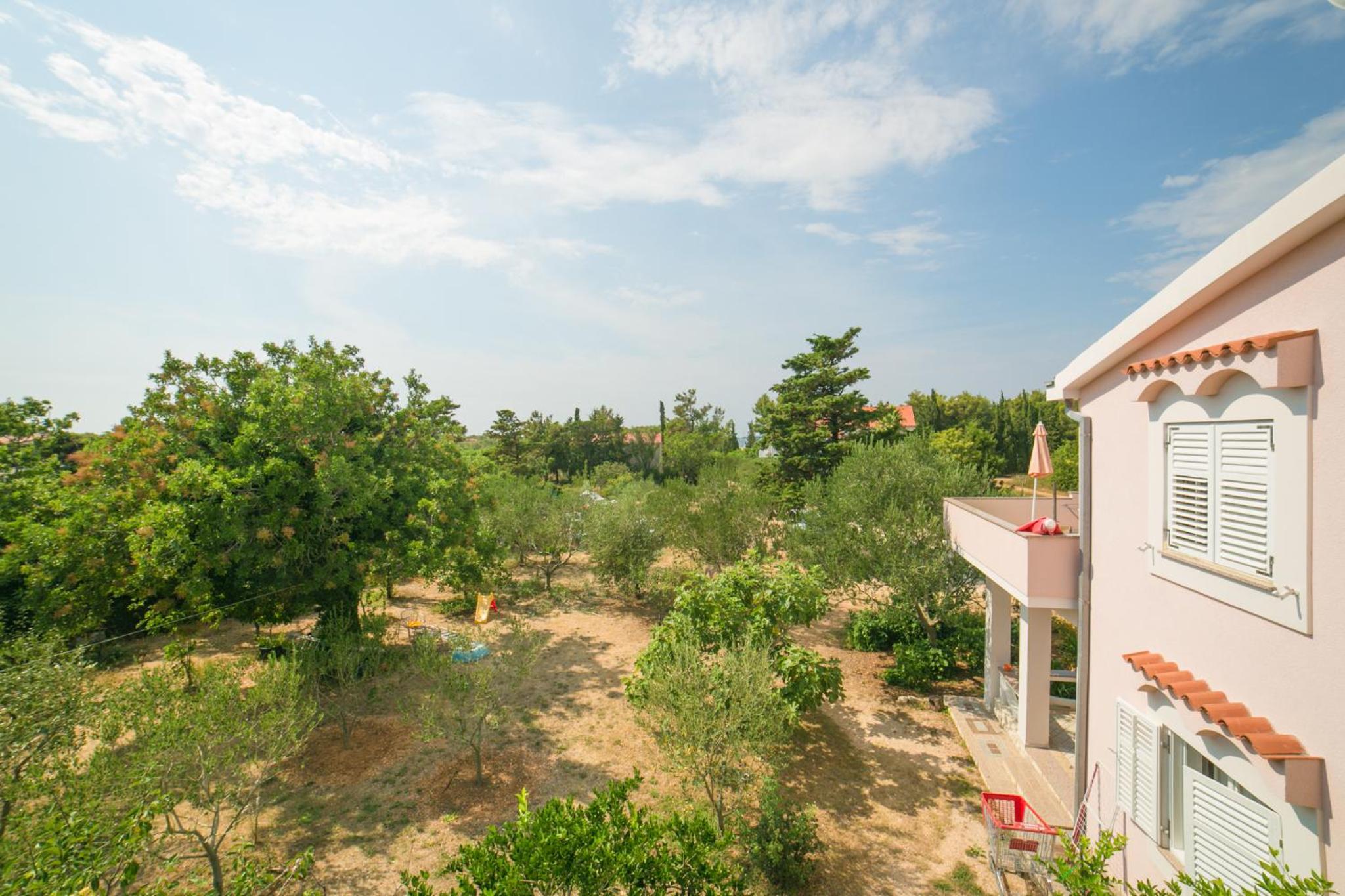 Apartment with Balcony - Photo 10