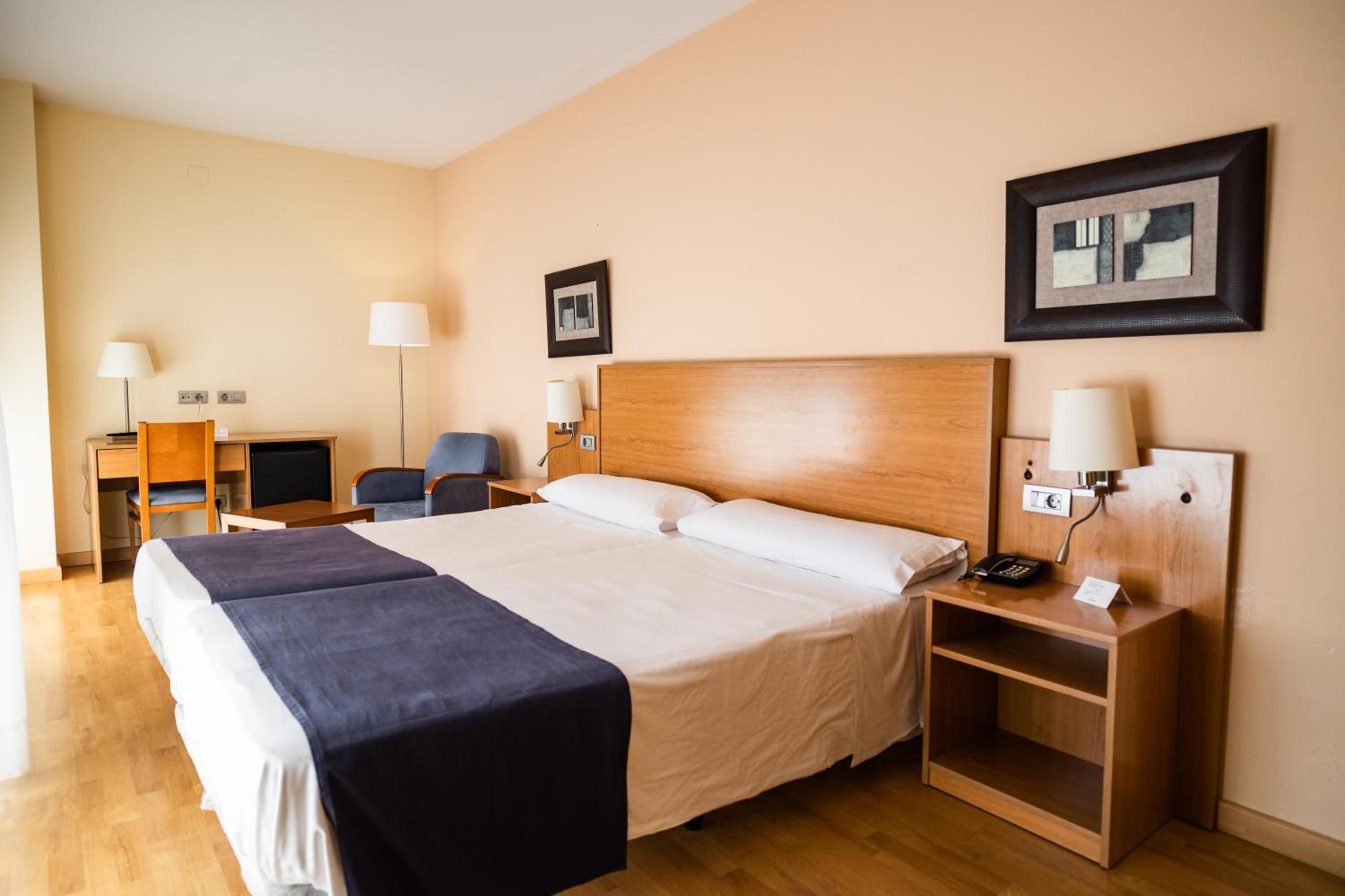 Triple Room - Photo 5