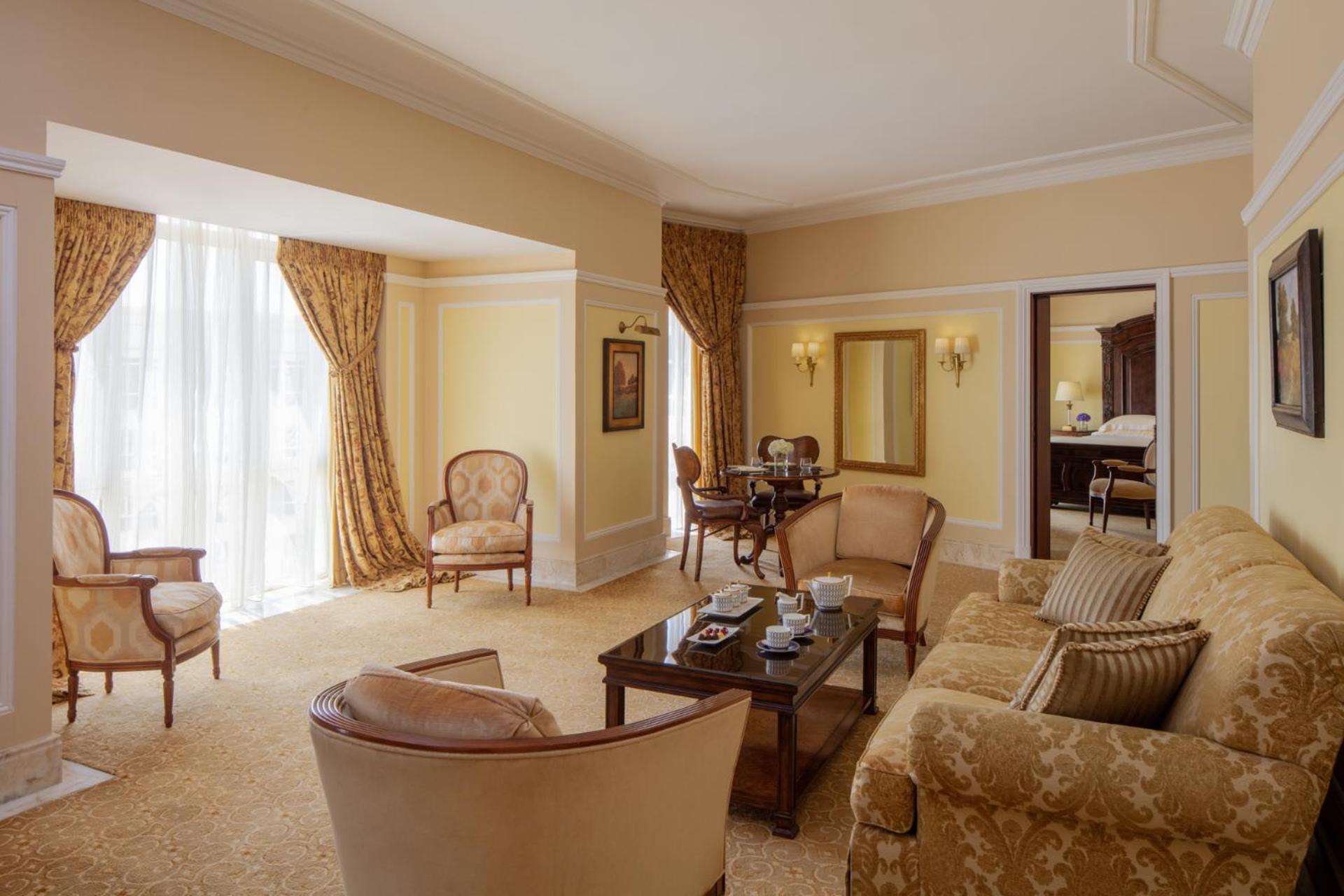 Diplomatic Suite - Photo 5