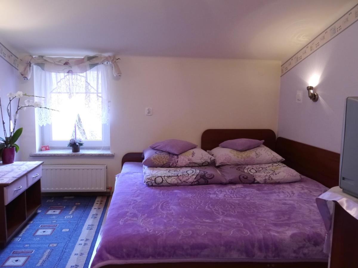 Small Double Room photo 1