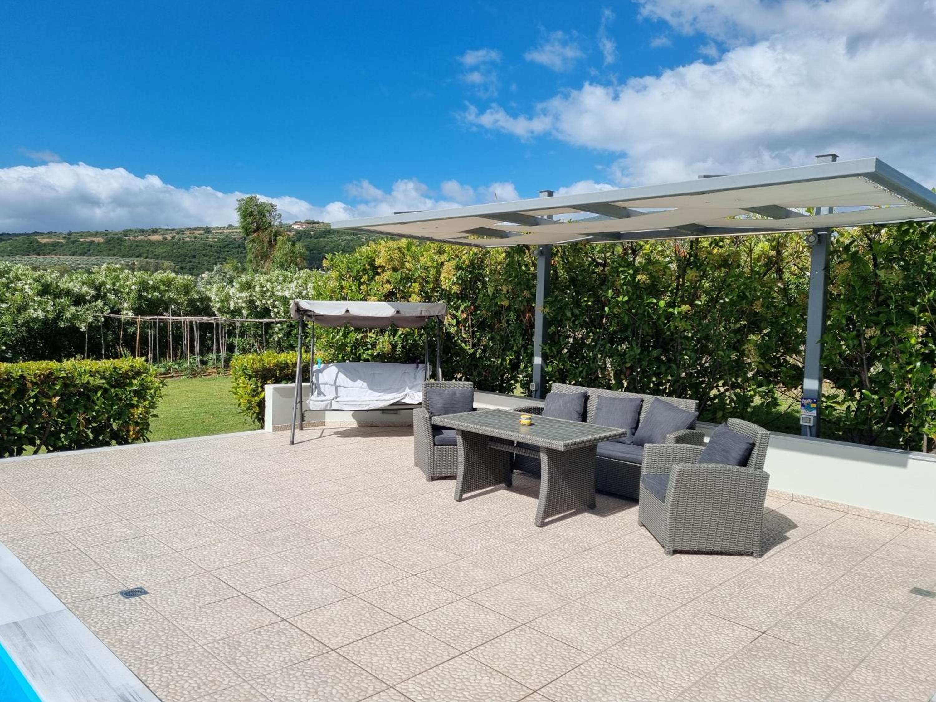 Villa with Private Pool photo 3