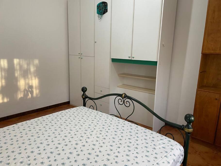 Three-Bedroom House photo 3