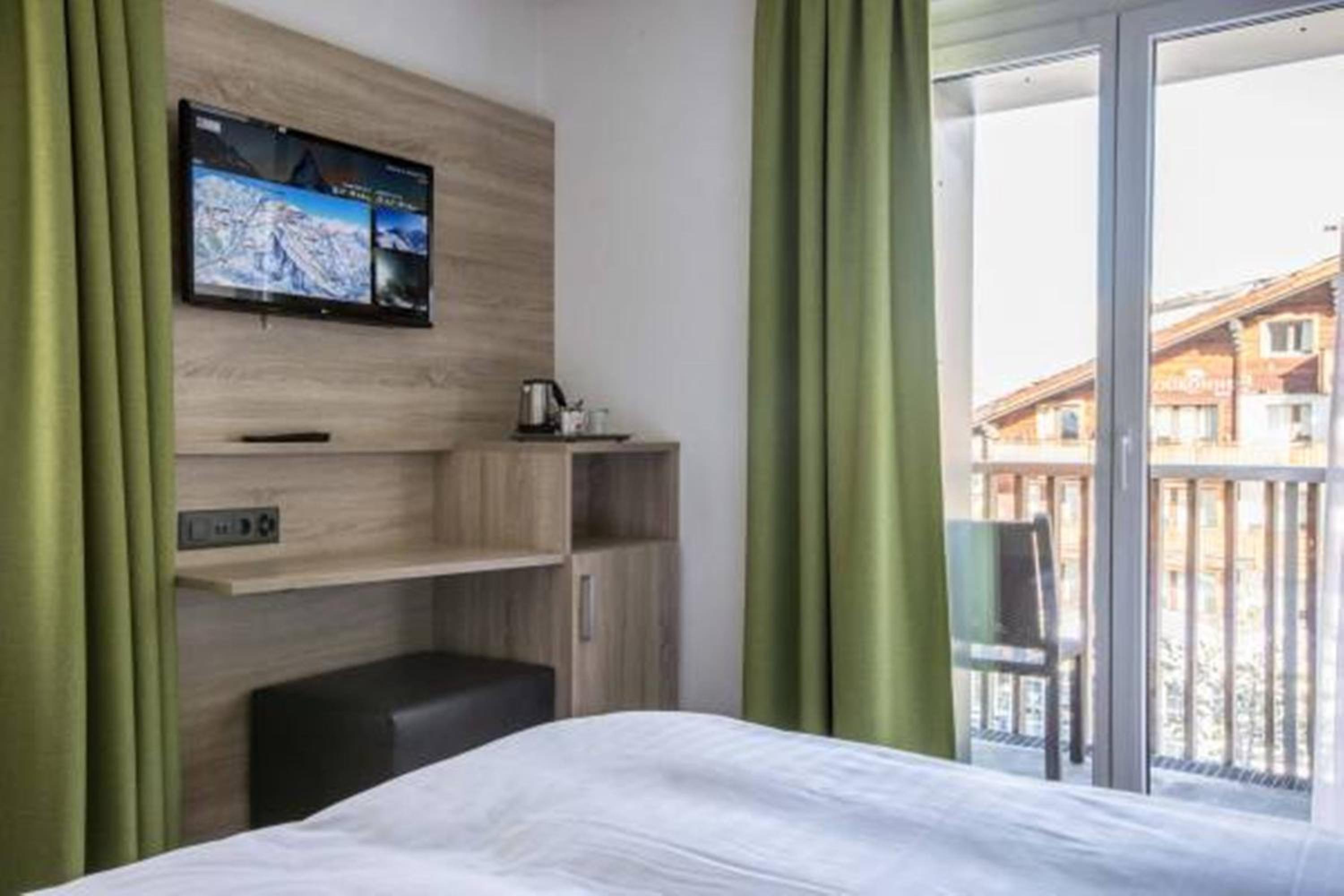 Single Room with Grandlit and Mountain View