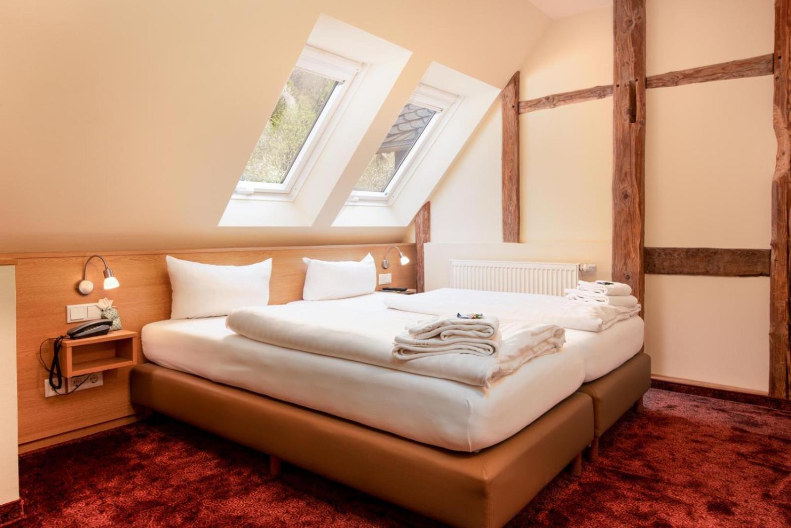 Double Room - Photo 25