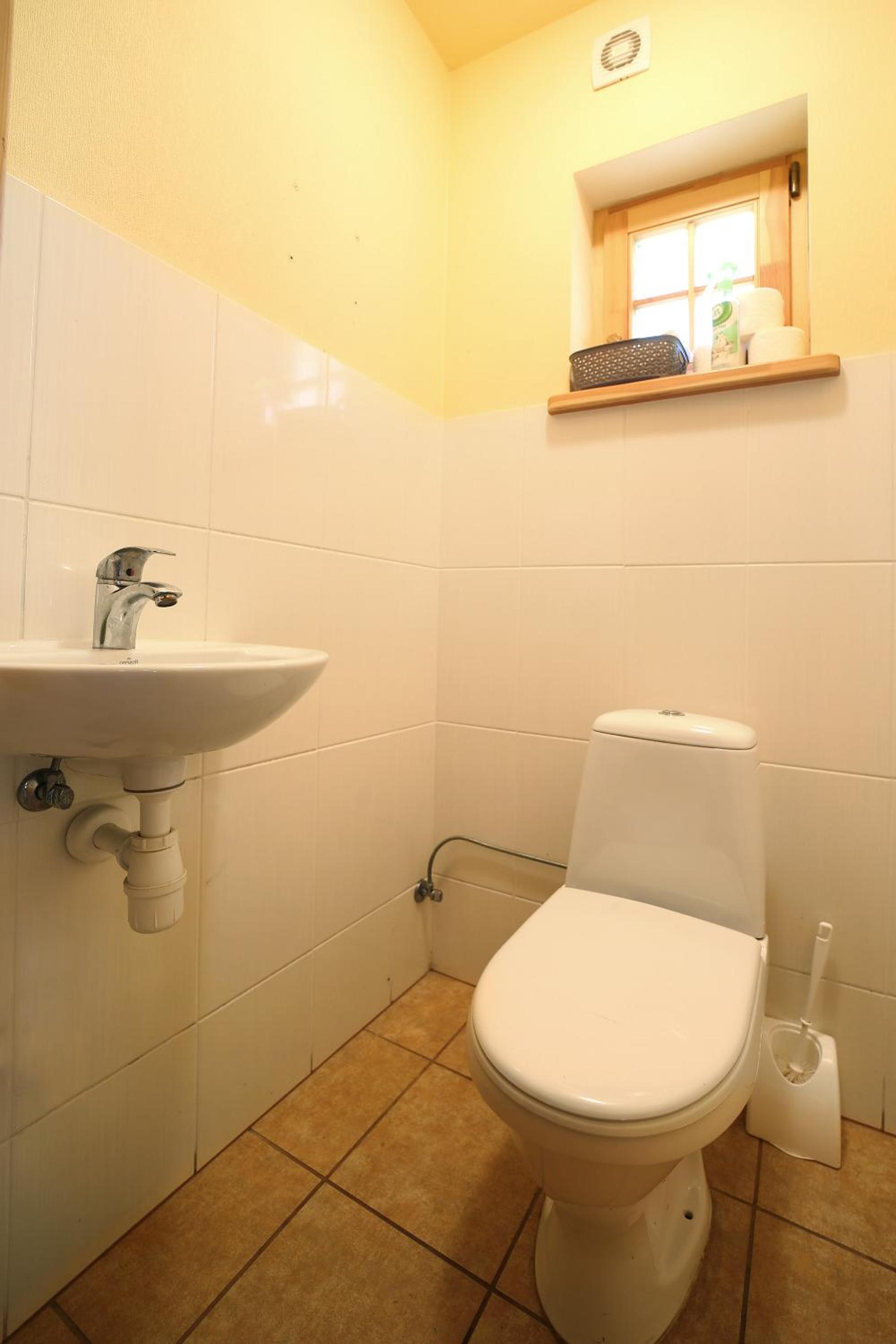 Three-Bedroom House photo 3