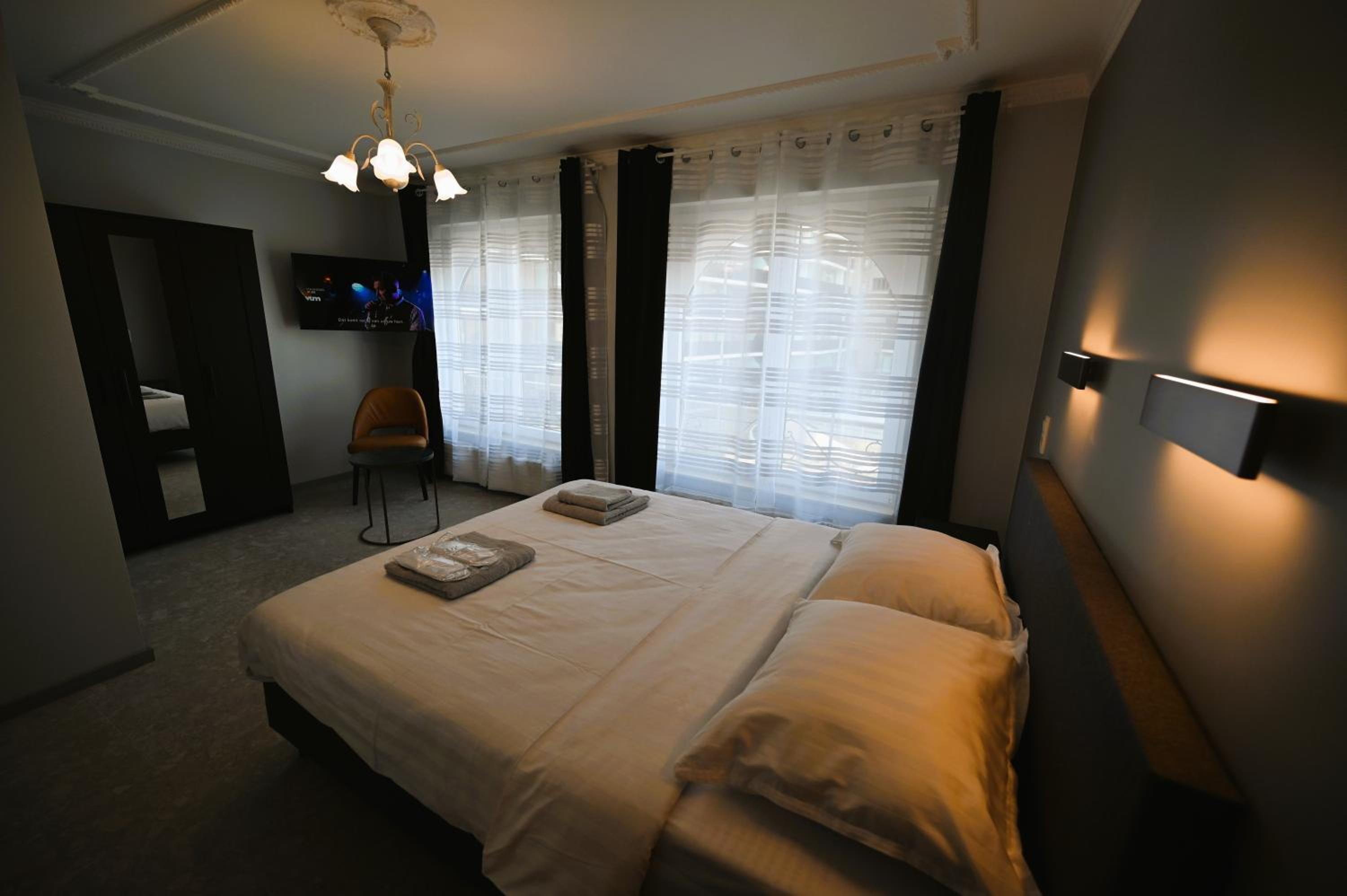 Quadruple Room with Terrace - Photo 1