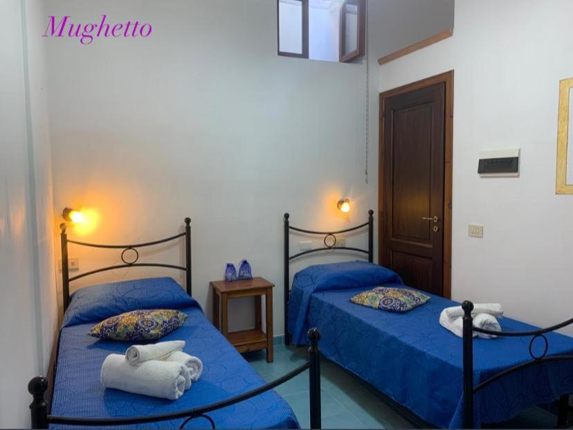 Two-Bedroom House - Photo 20