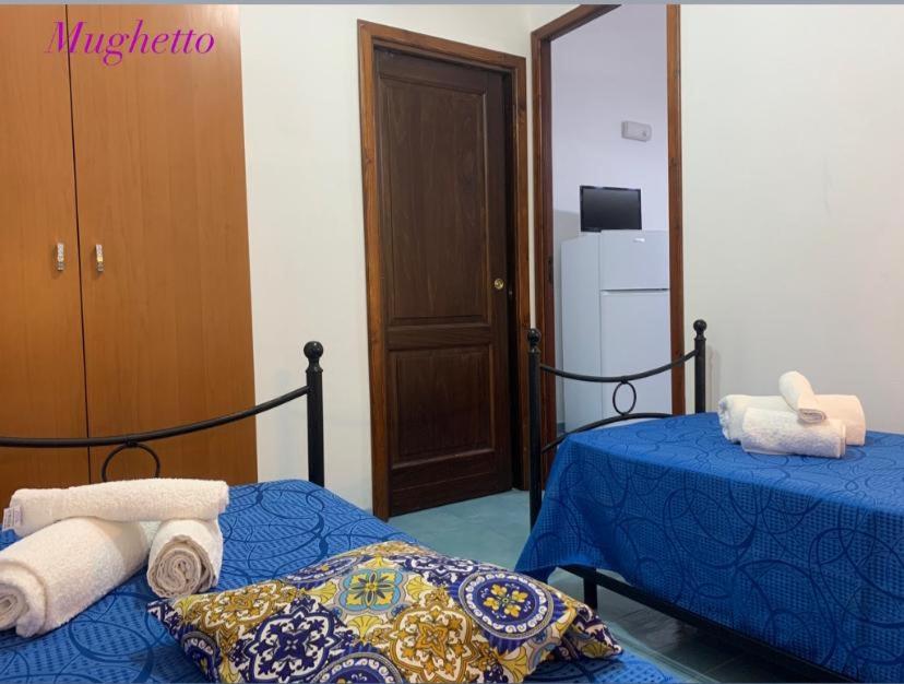 Two-Bedroom House - Photo 21