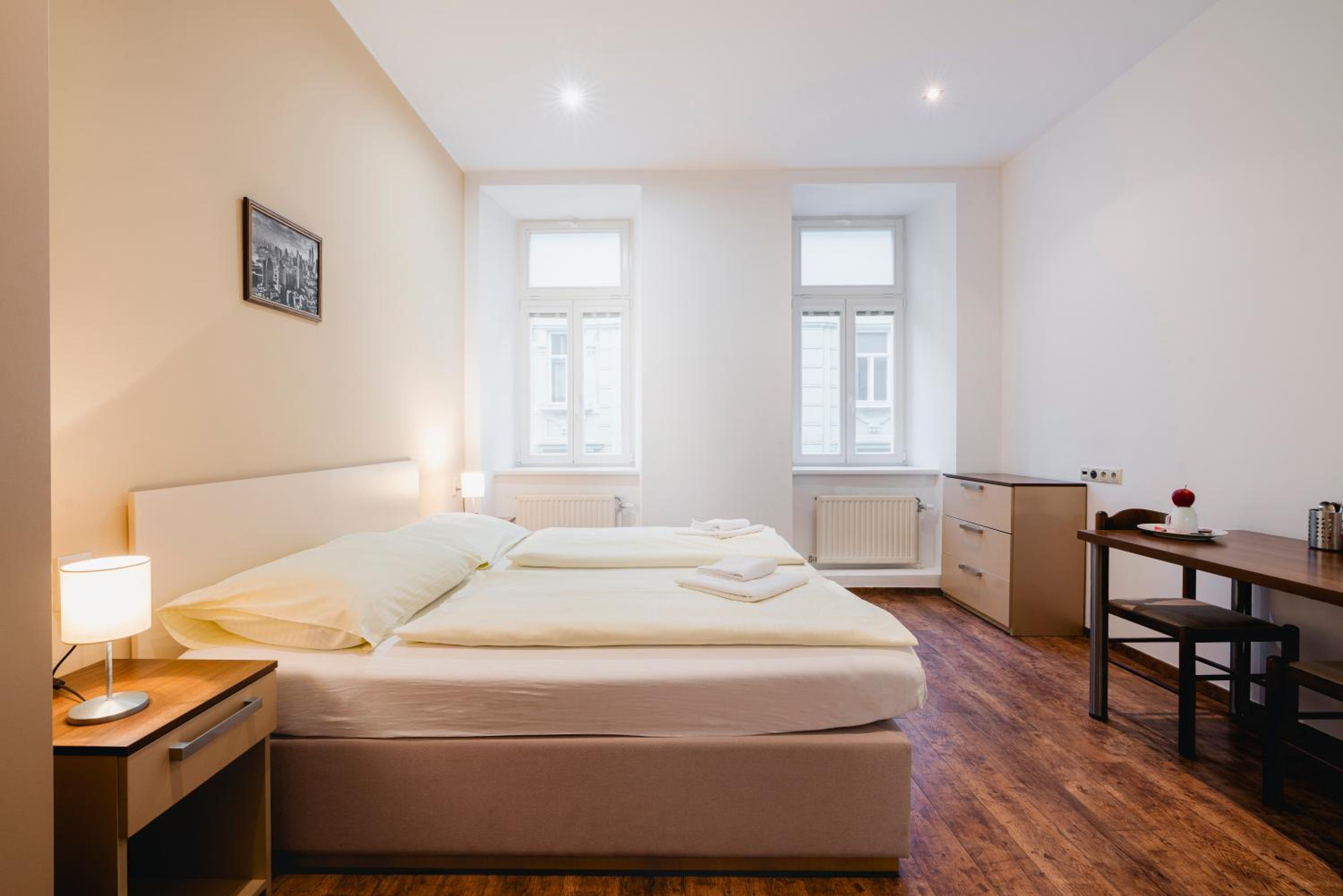 Double or Twin Room - Photo 6