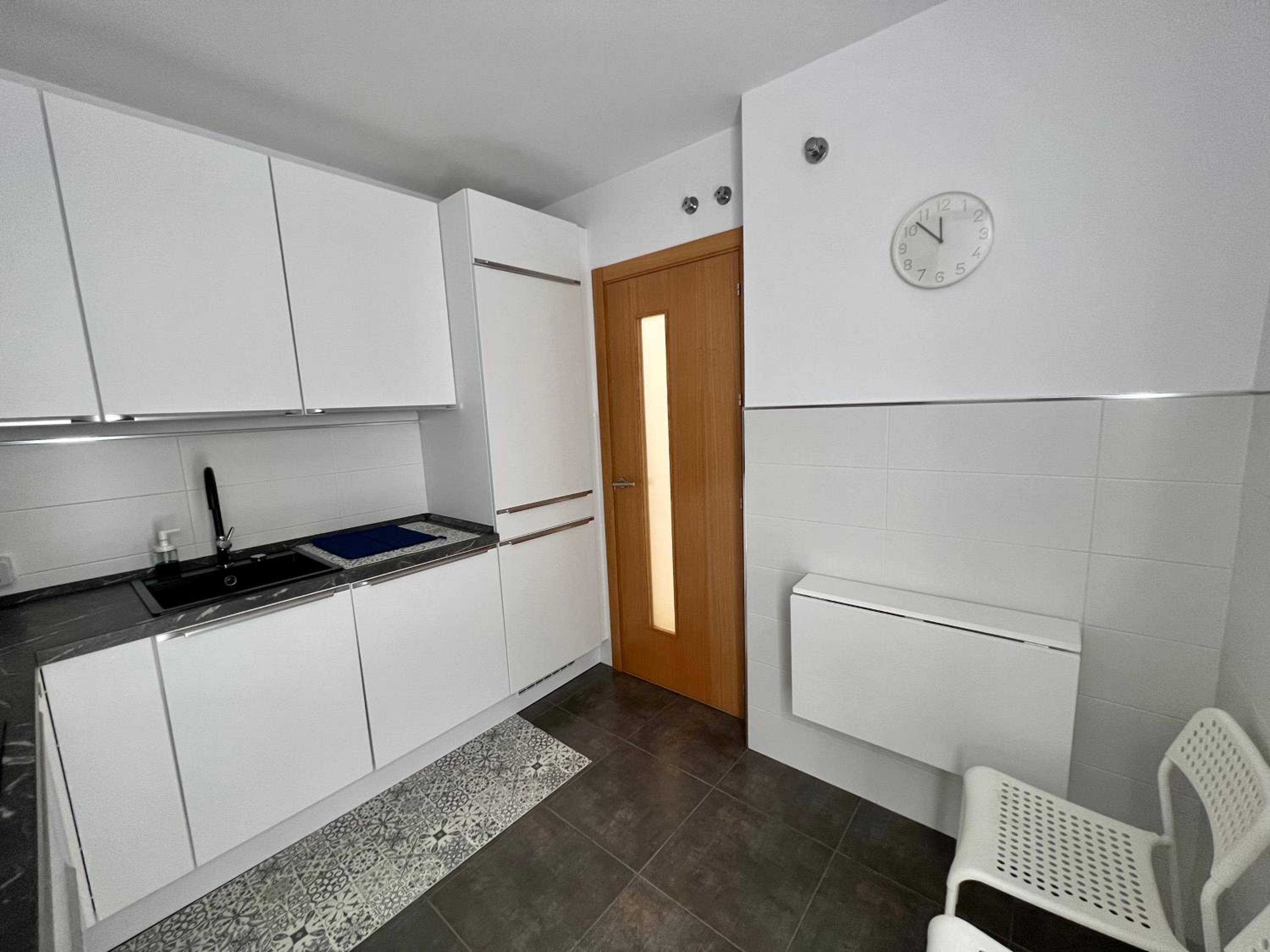 One-Bedroom Apartment - Photo 24