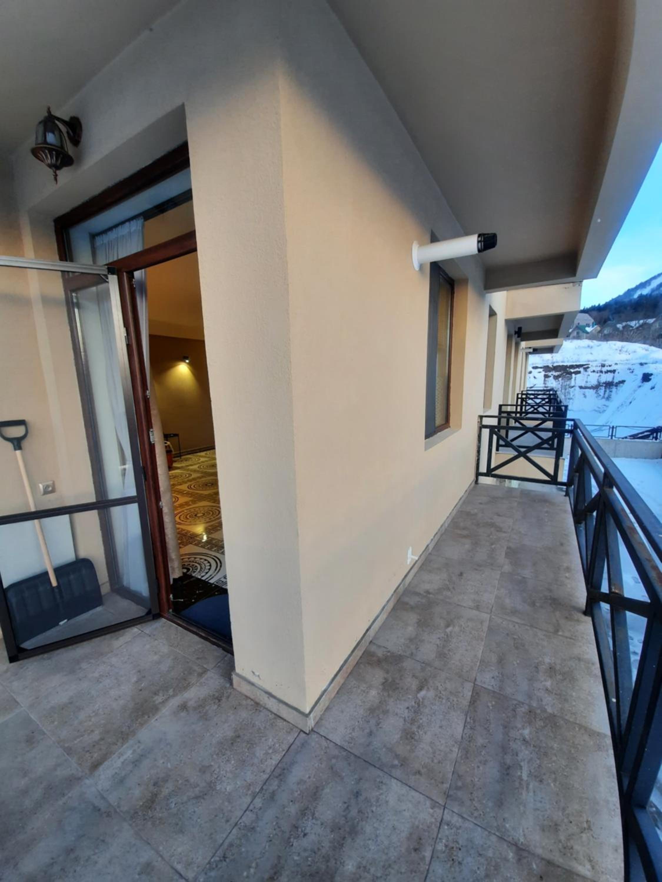 Apartment With Balcony photo 3