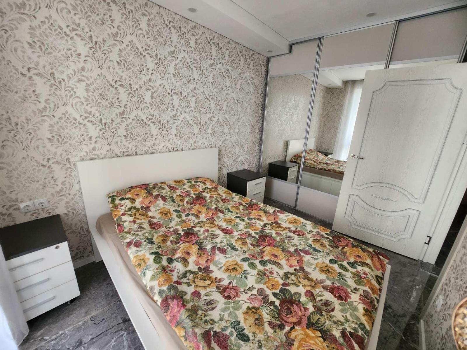 One-Bedroom Apartment - Photo 20