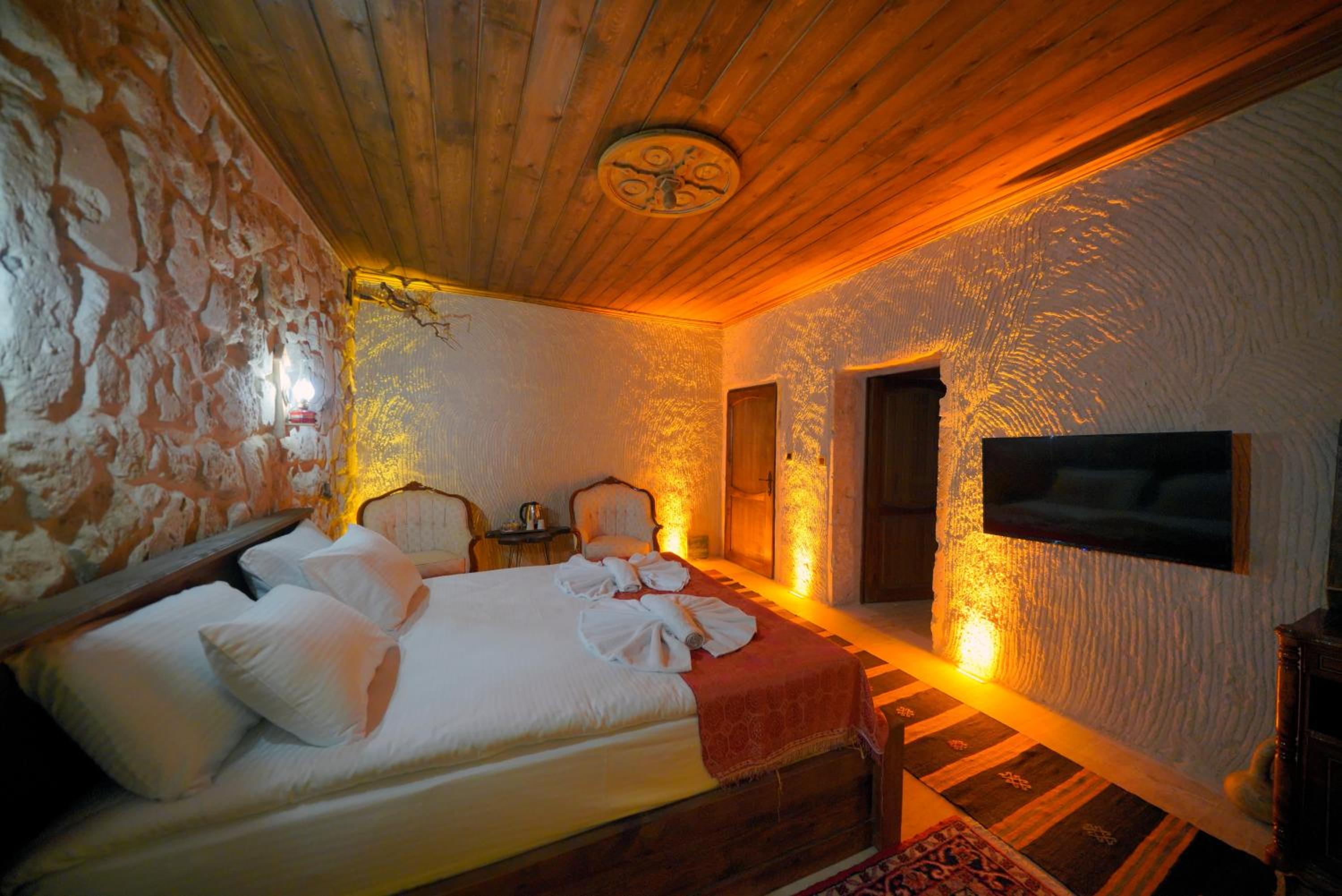 Double Room - Photo 1