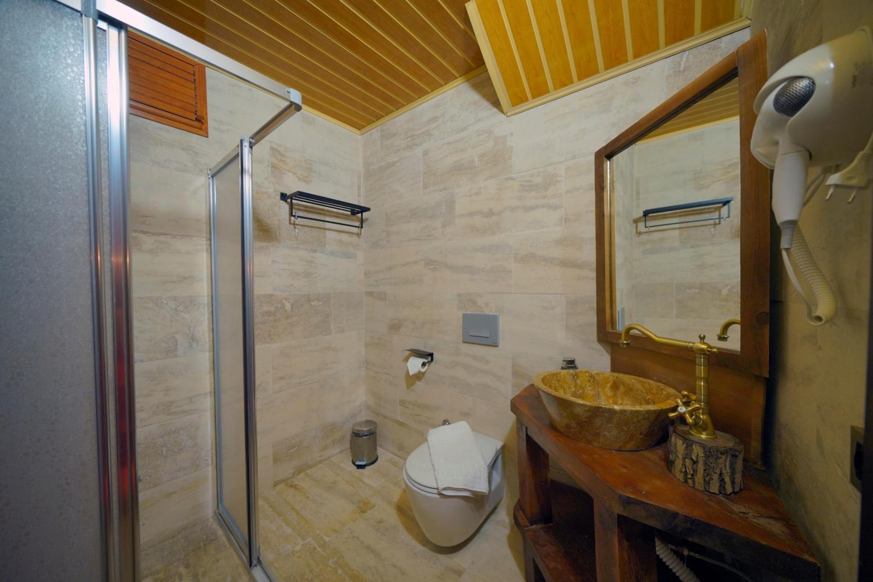 Double Room - Photo 4