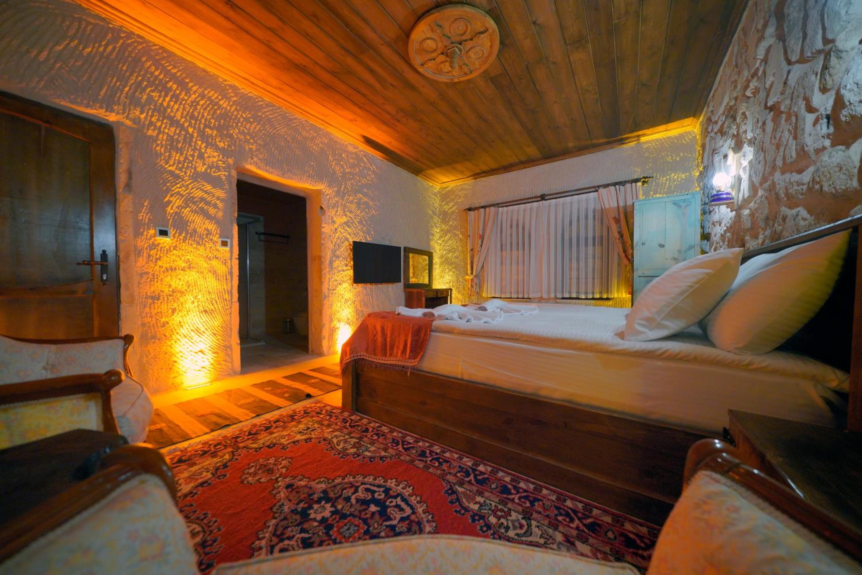 Double Room - Photo 22