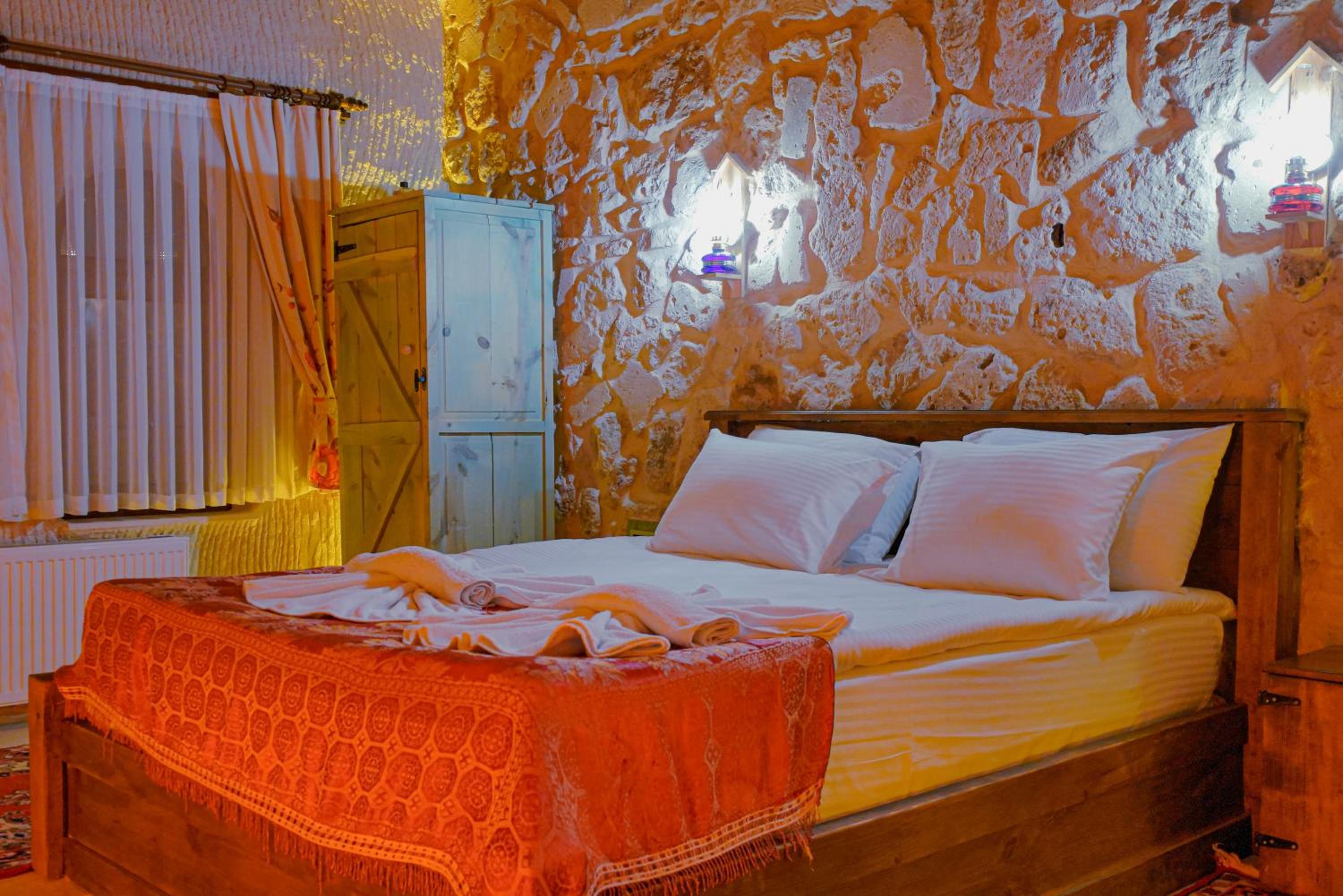 Double Room - Photo 20