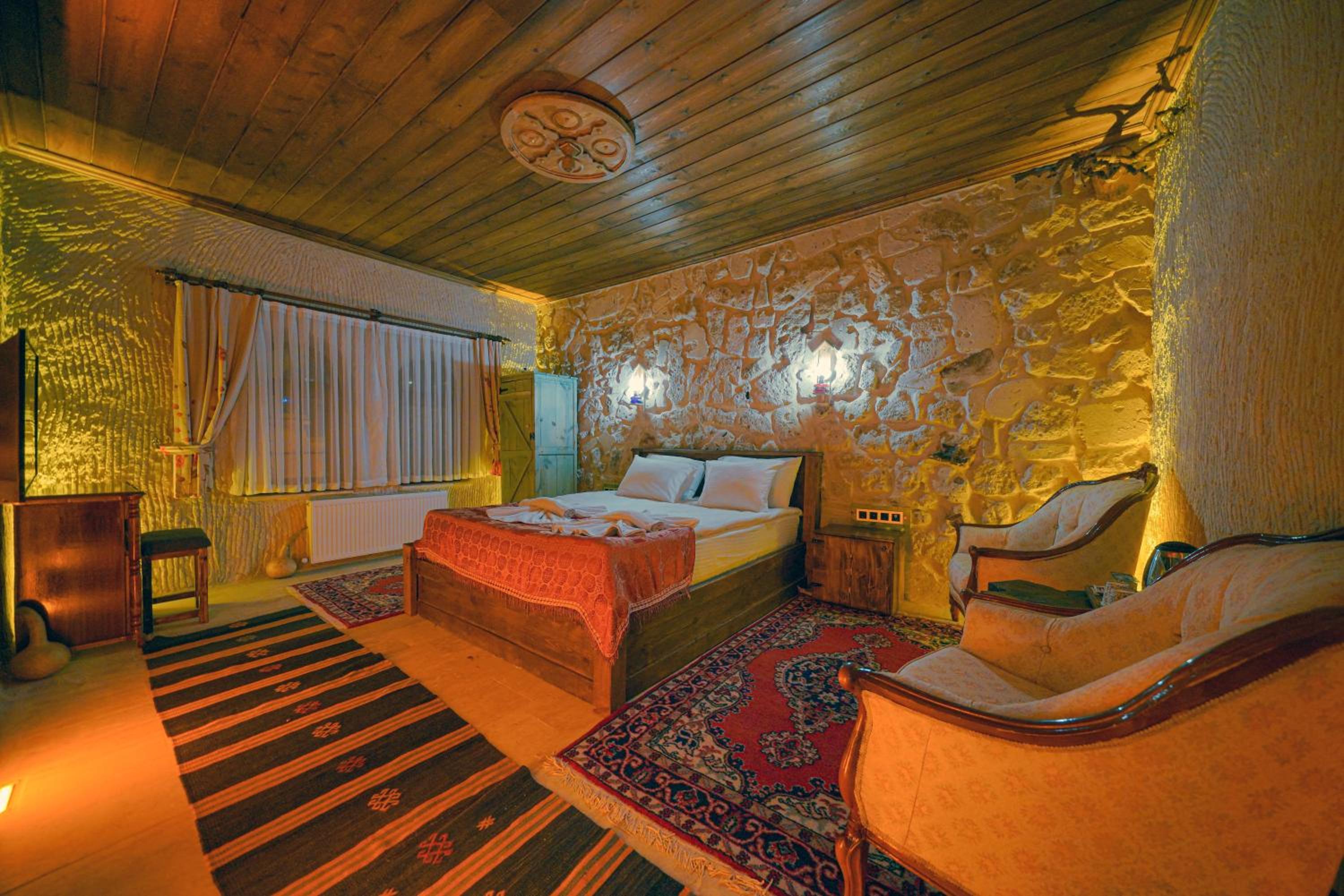 Double Room - Photo 10