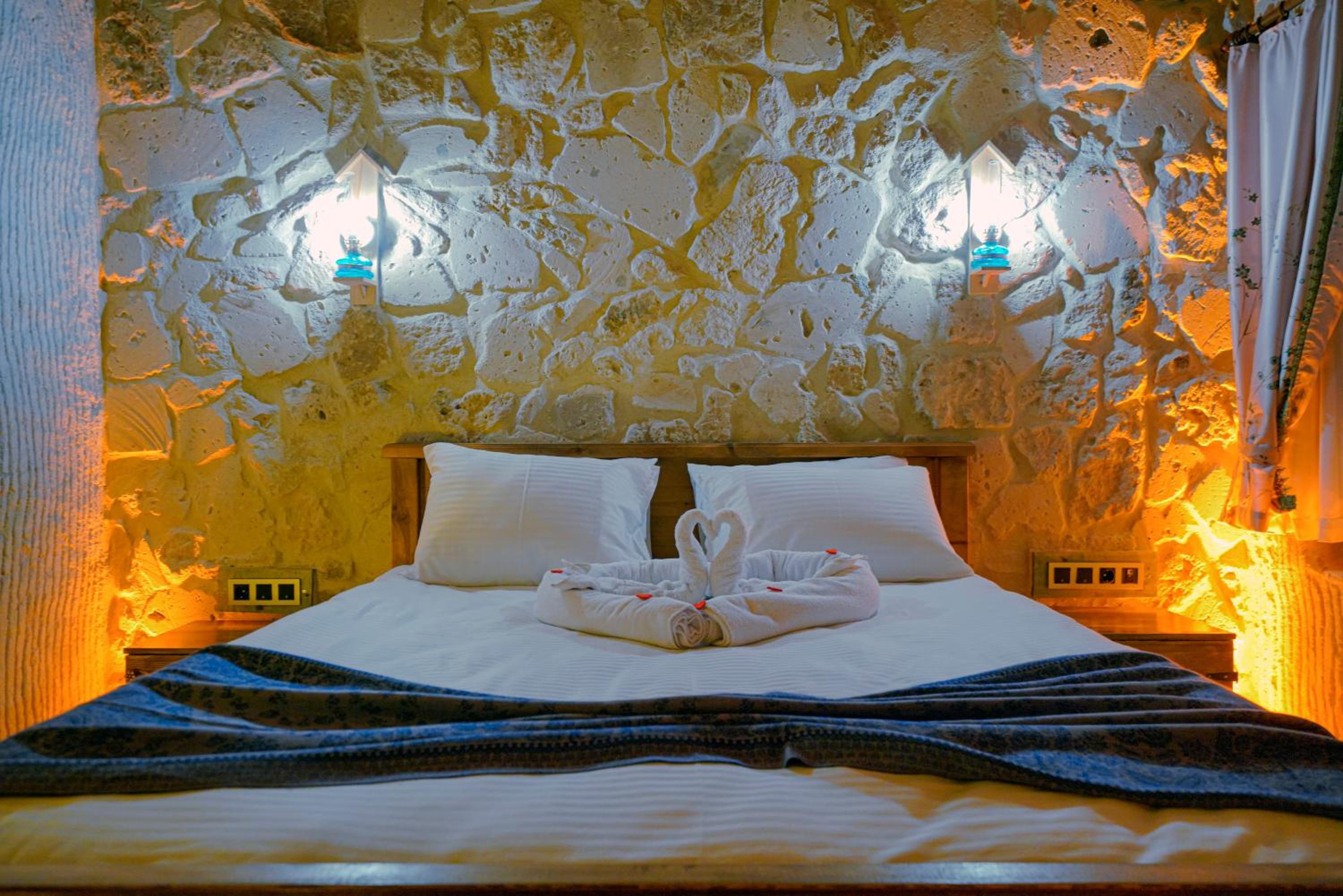 Deluxe Room - Photo 3