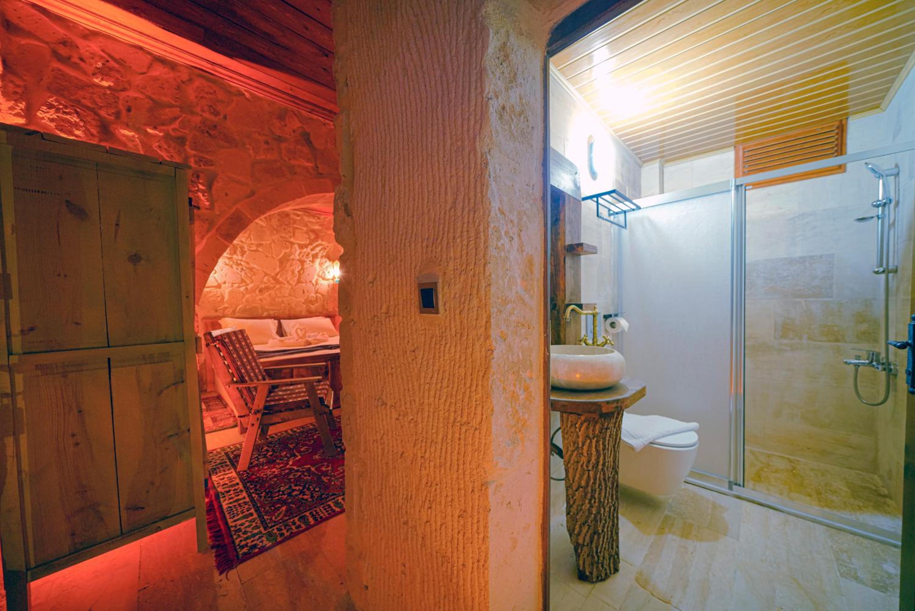 Deluxe Room - Photo 18