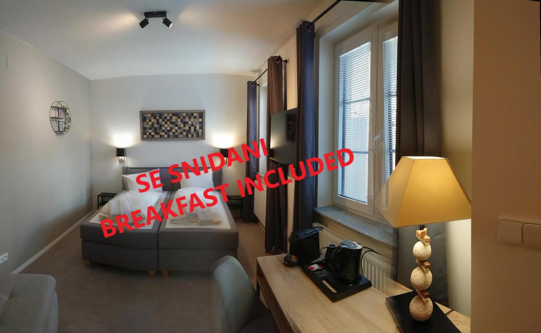 Deluxe Double Room photo 3
