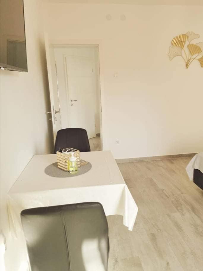 Studio with Terrace photo 3