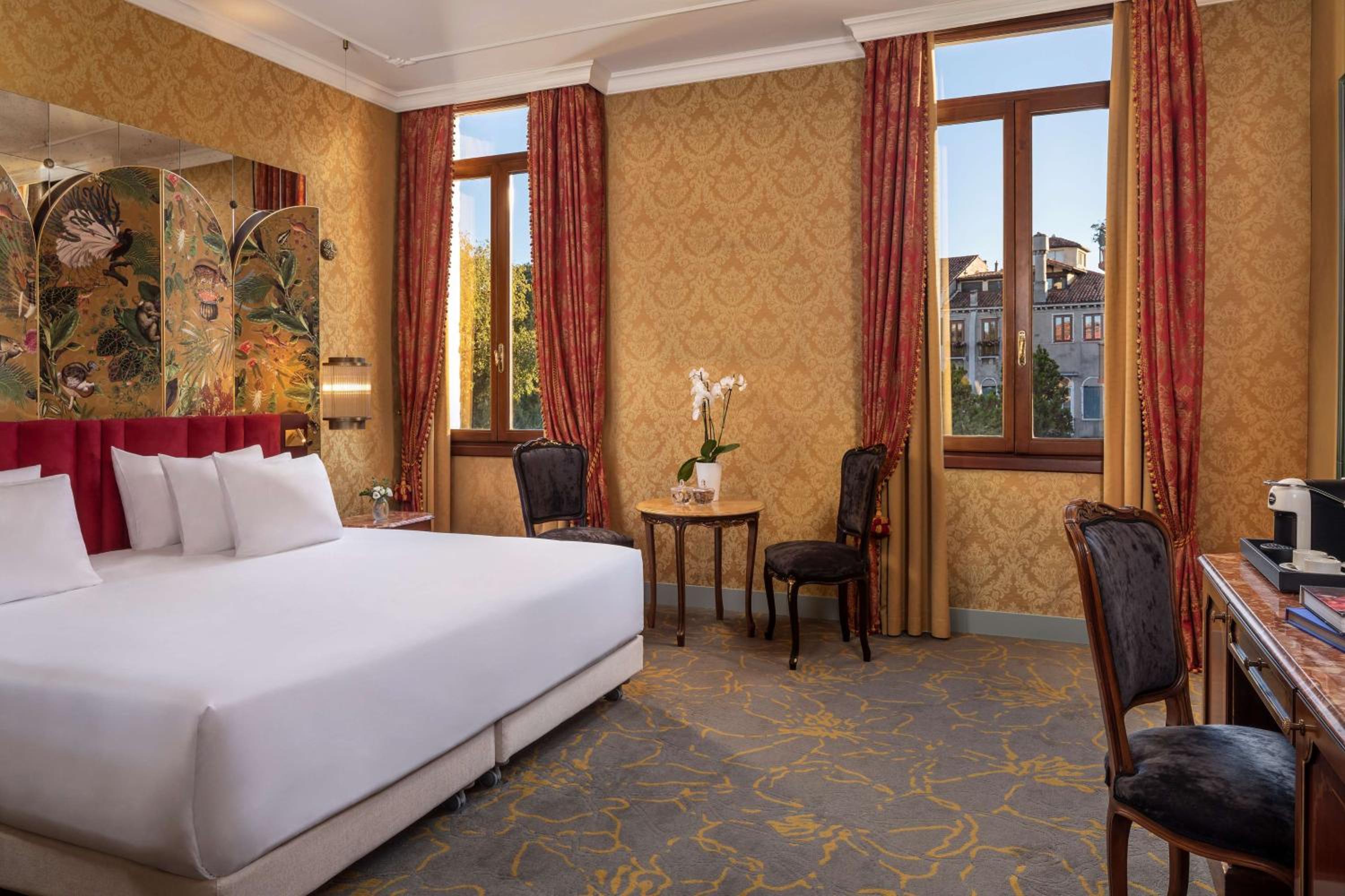 Premium Double Room with One Twin Bed and 2 Adults Occupancy (Non Smoking)