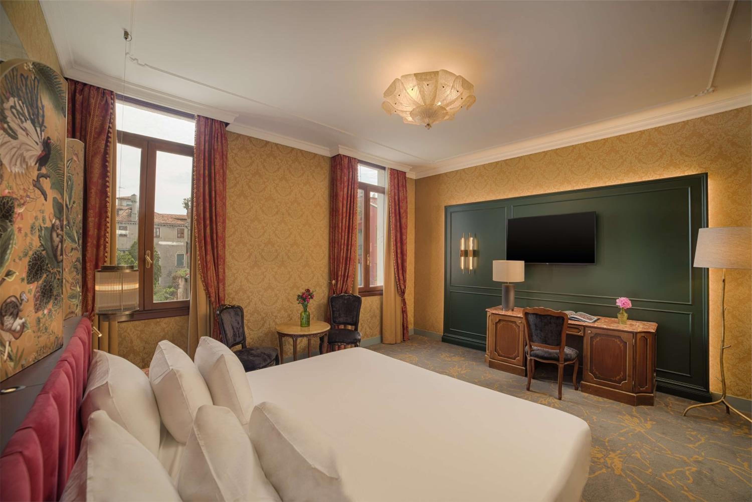 Premium Double or Twin Room with Canal View with Extra Bed