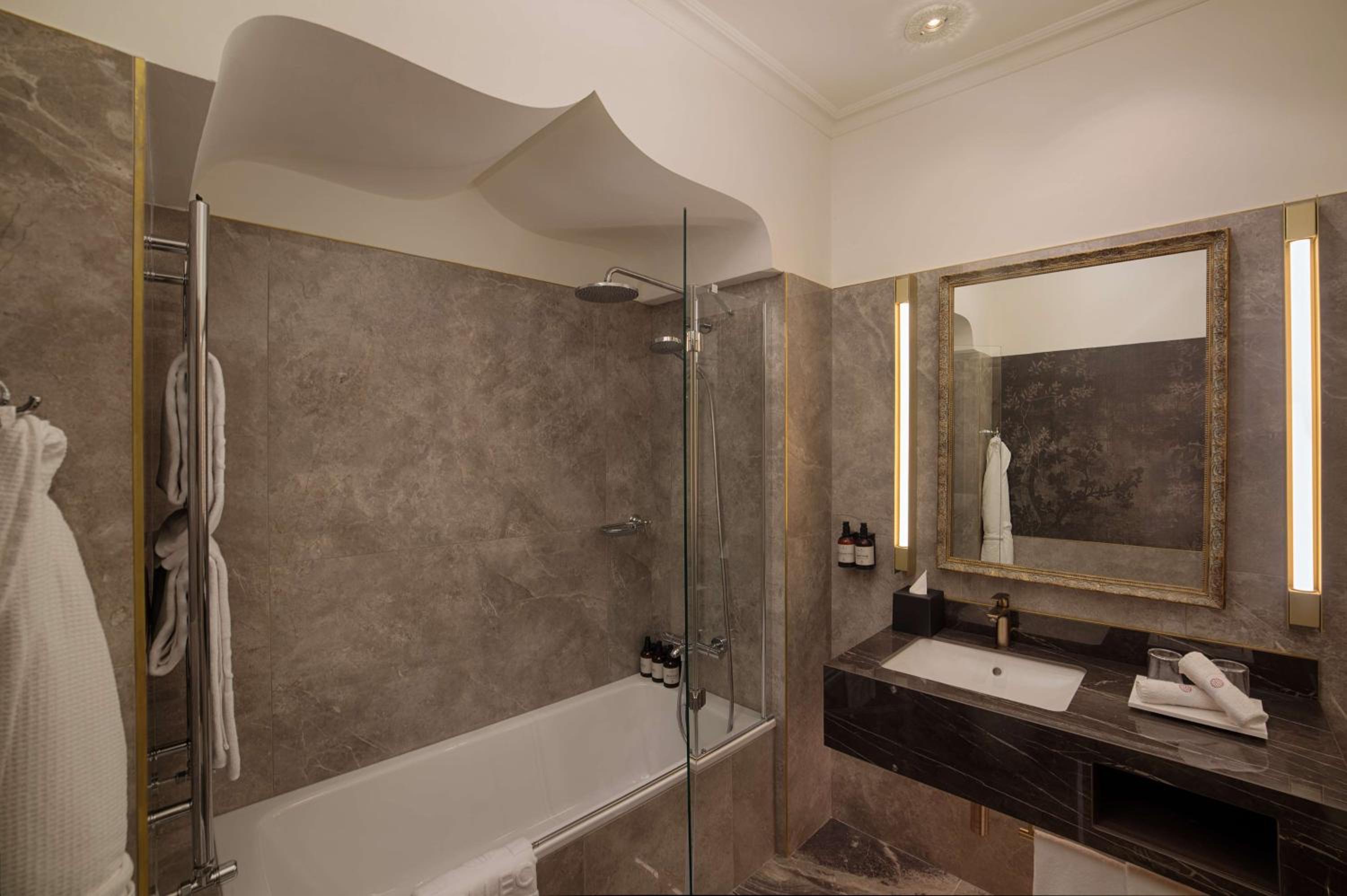 Junior Suite with 2 Adults+1 Child Occupancy and Extra Bed (Non Smoking)