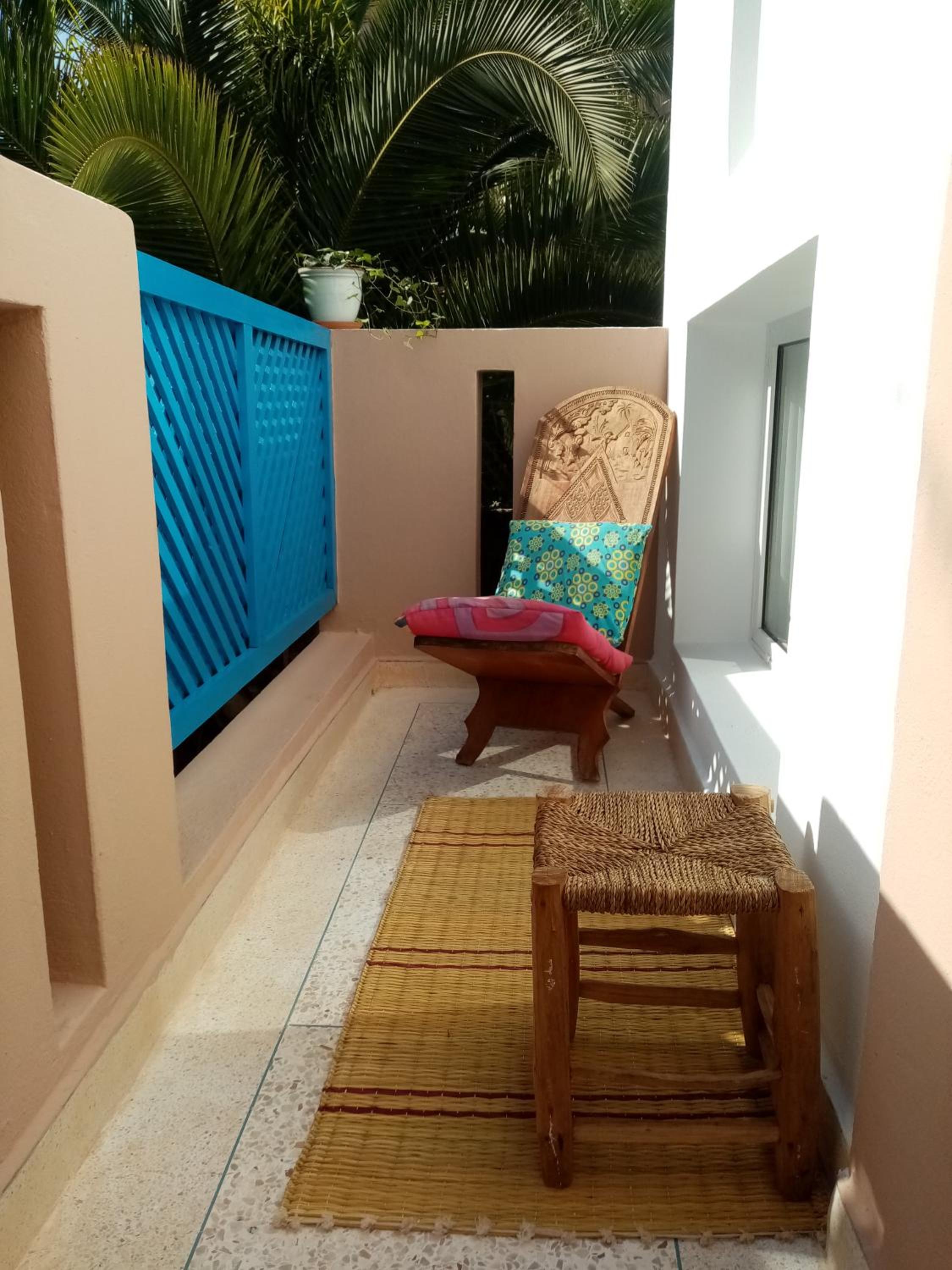 Deluxe Double Room with Balcony photo 3