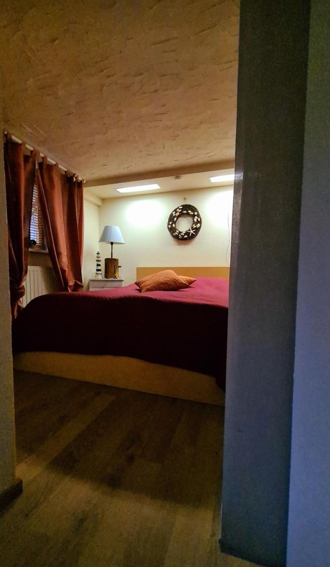 One-Bedroom Apartment - Photo 17