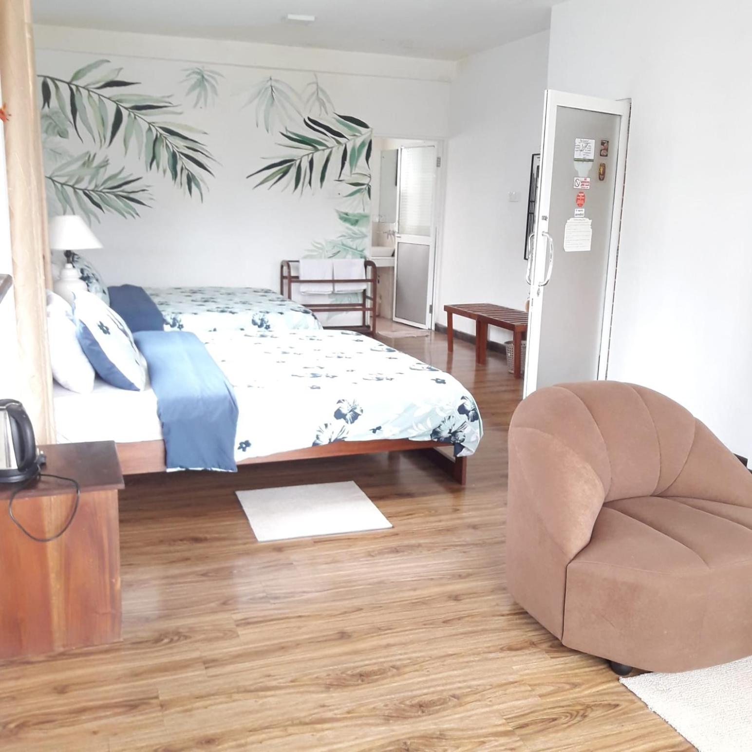 Family Room with Balcony photo 1