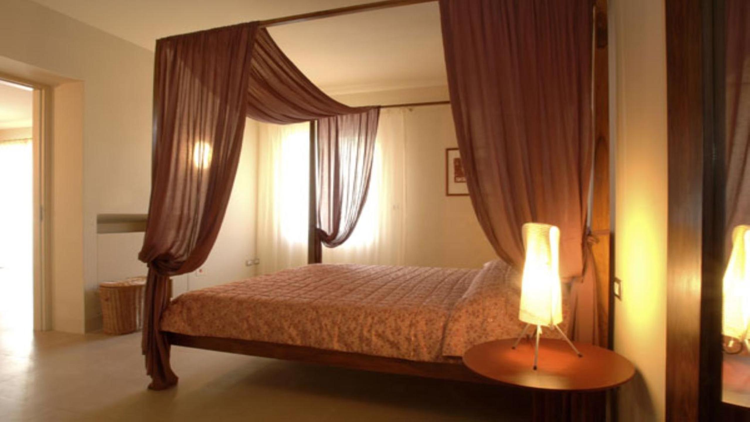Two-Bedroom Deluxe Apartment with Garden View photo 1
