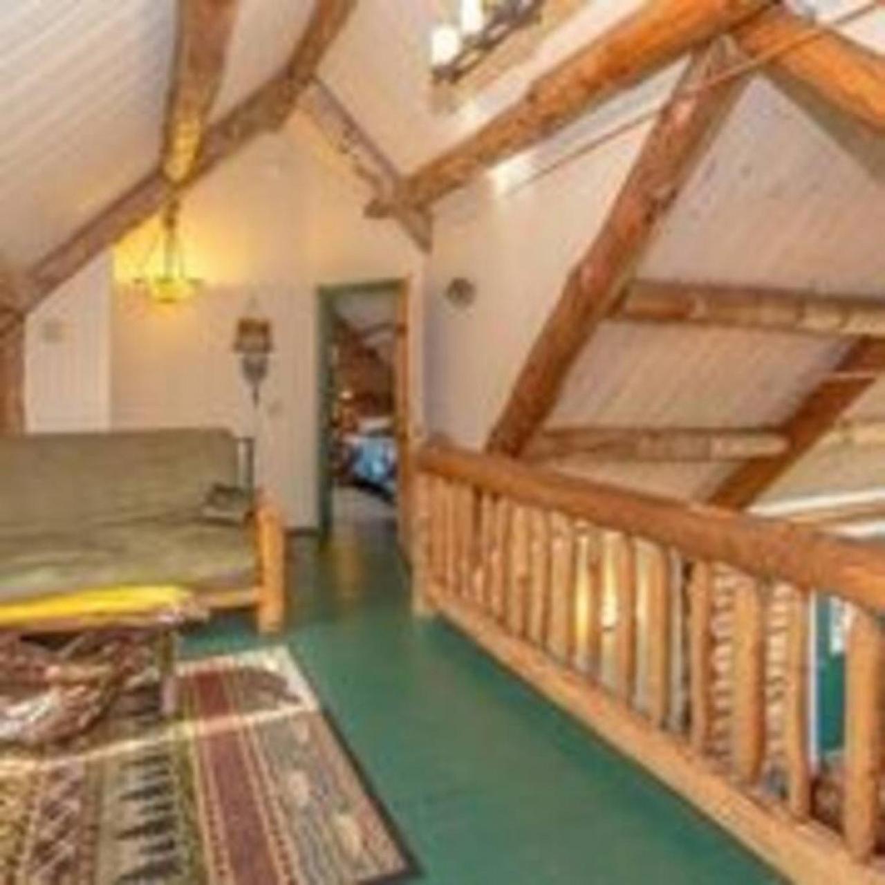 Four-Bedroom House photo 3