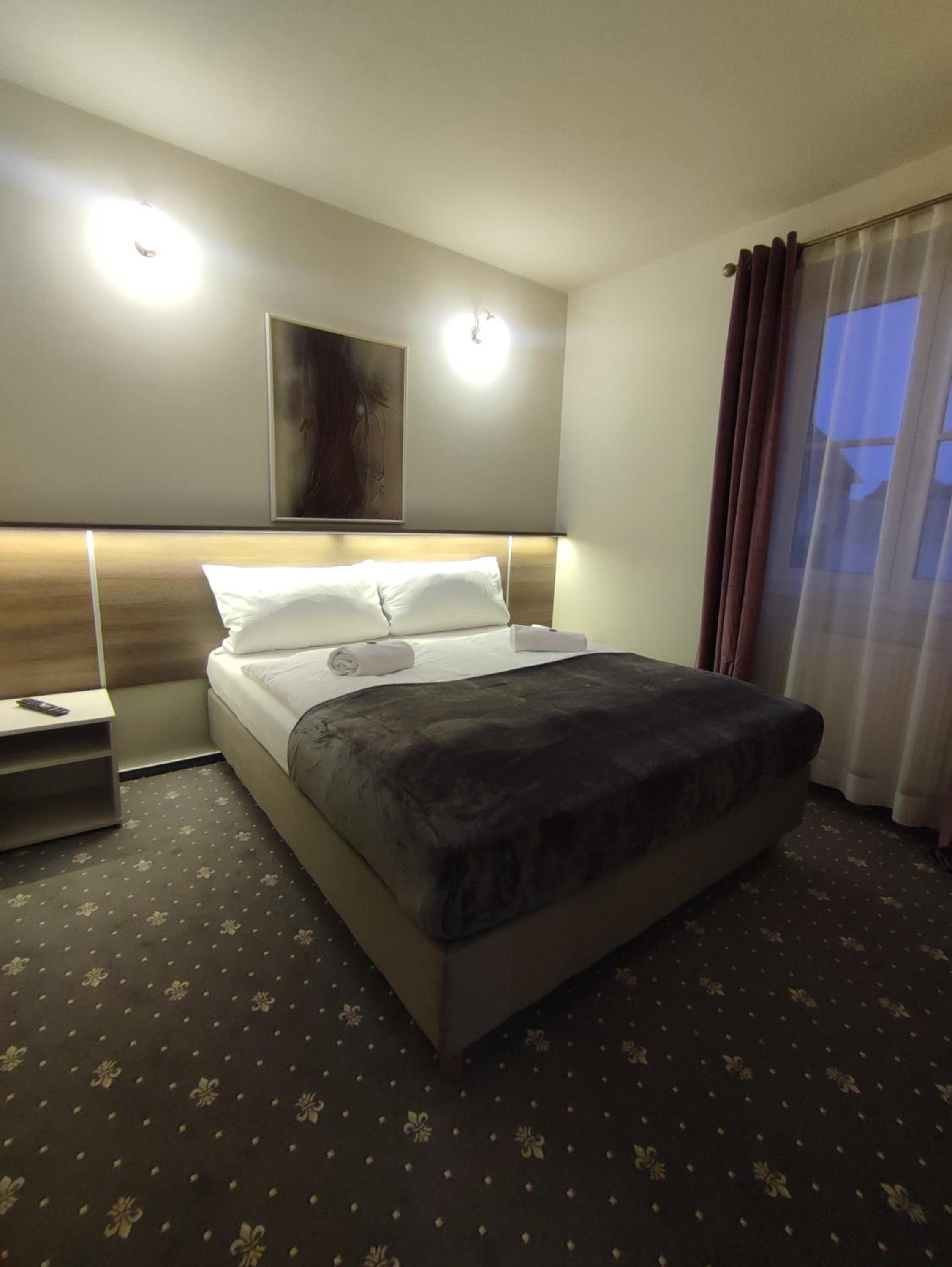 Standard Suite - Photo 6
